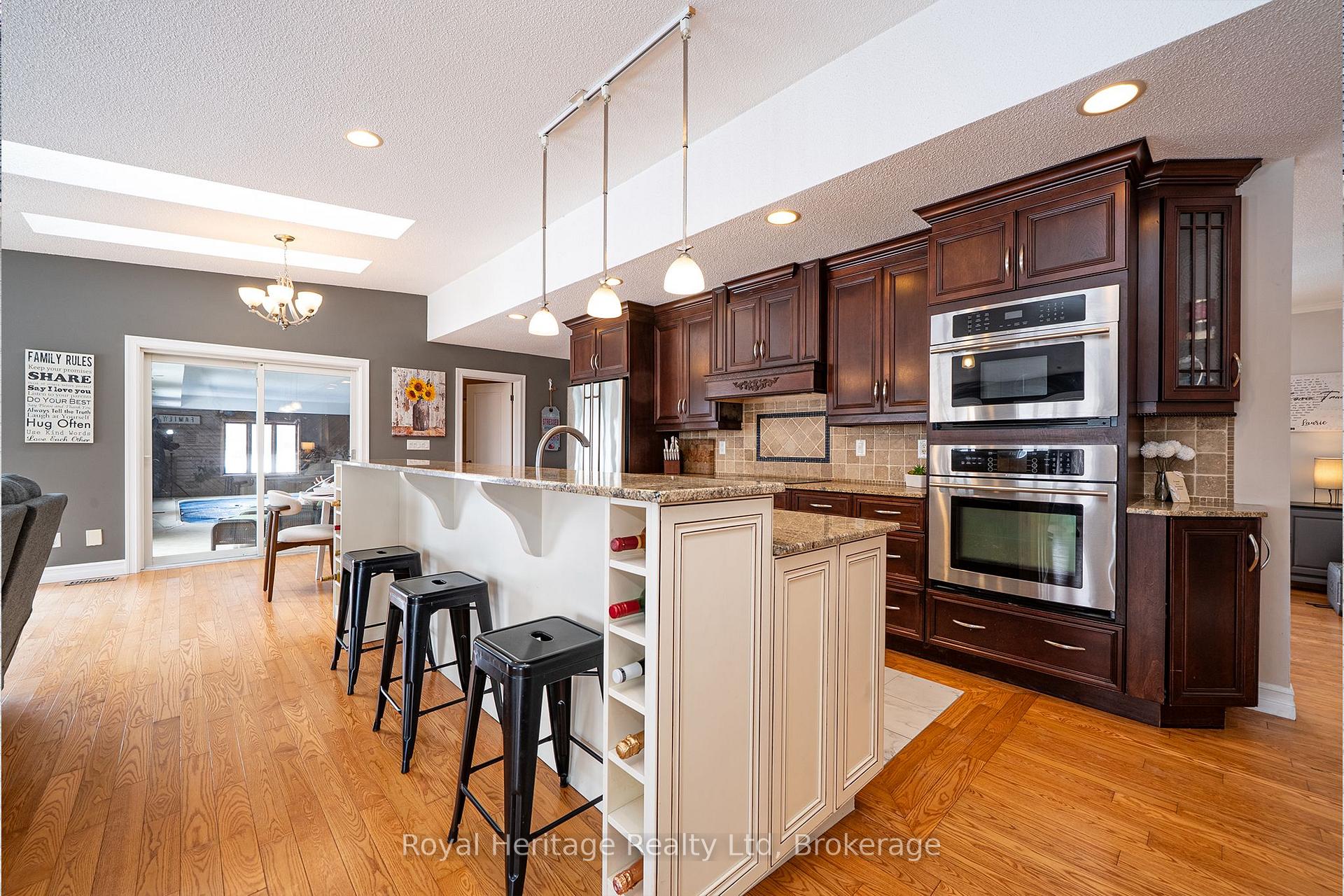 Photo 12 of 37 Forest Hill Drive, Hamilton Township, Rural Hamilton — HOMEH