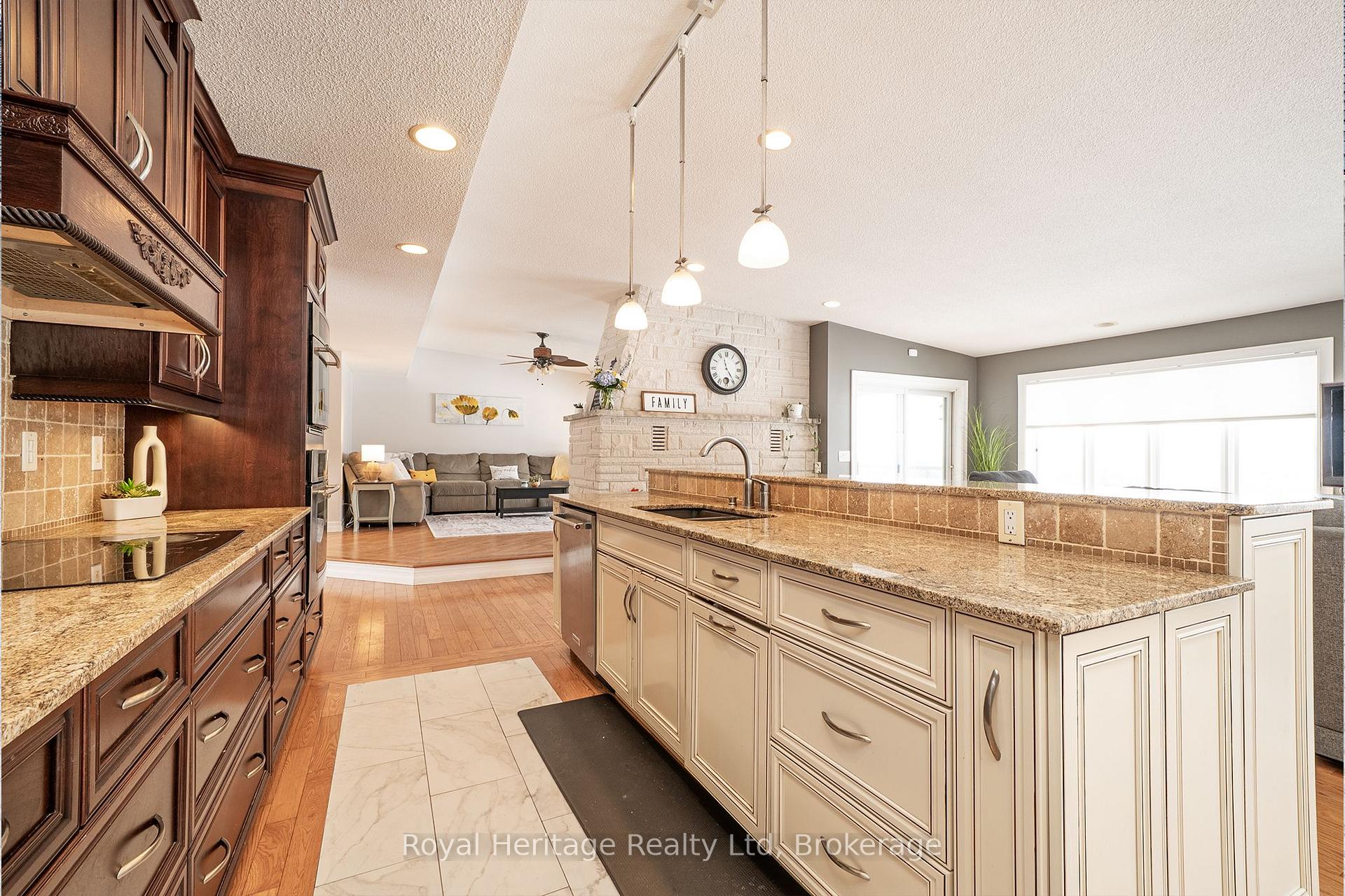 Photo 13 of 37 Forest Hill Drive, Hamilton Township, Rural Hamilton — HOMEH