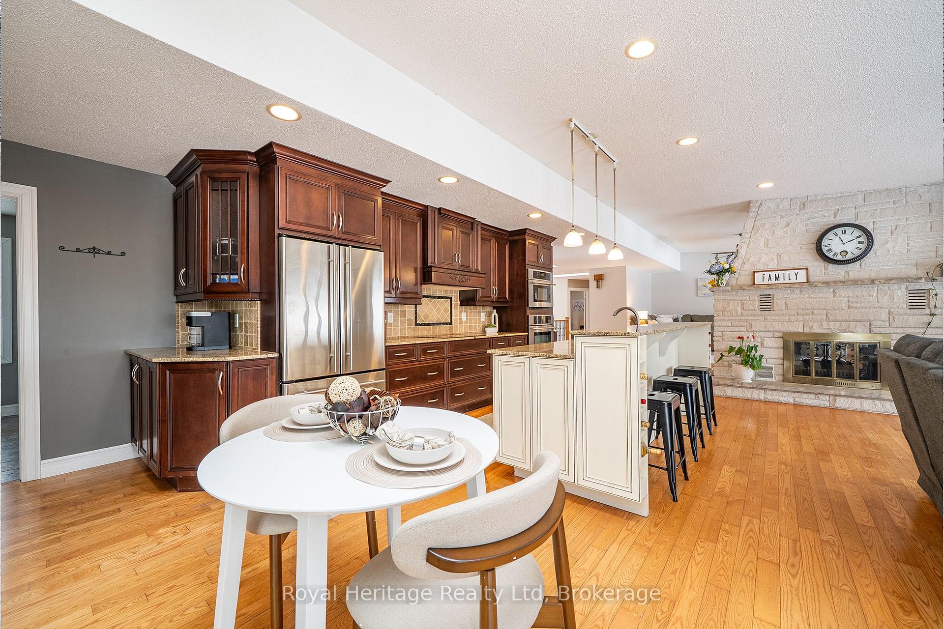 Photo 15 of 37 Forest Hill Drive, Hamilton Township, Rural Hamilton — HOMEH