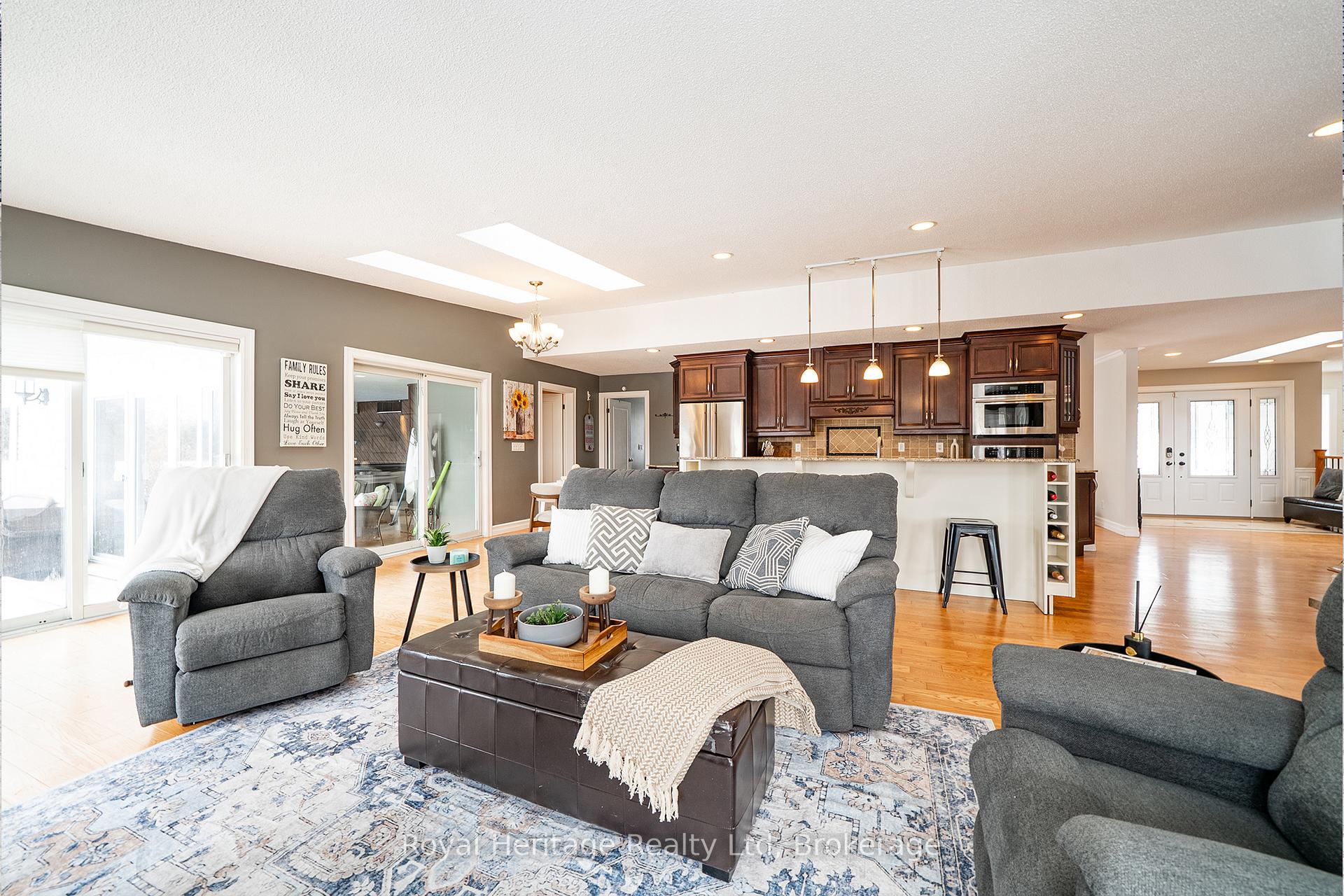 Photo 19 of 37 Forest Hill Drive, Hamilton Township, Rural Hamilton — HOMEH