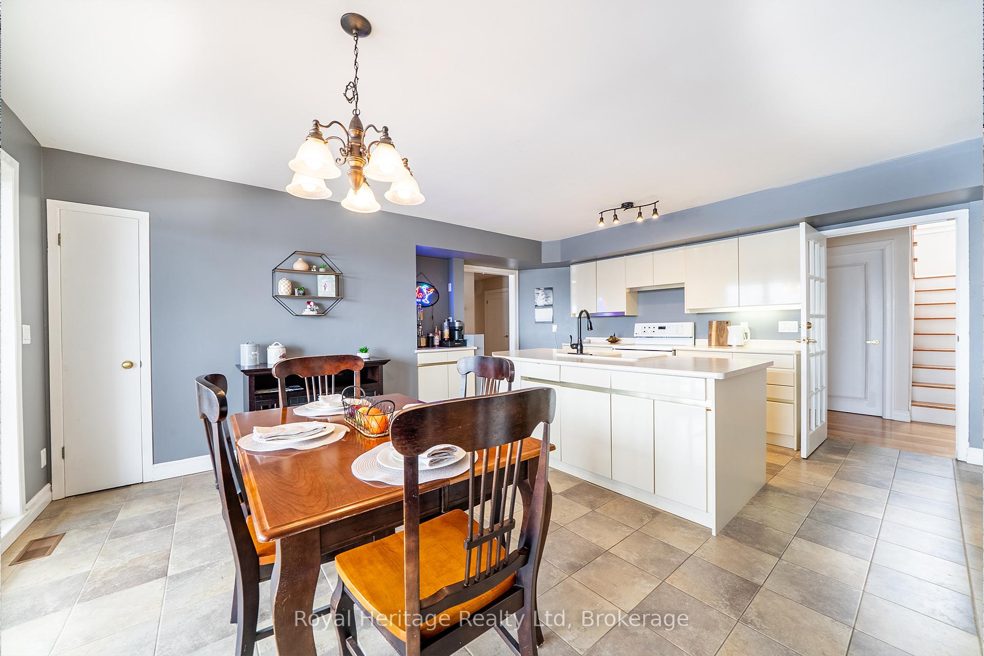 Photo 31 of 37 Forest Hill Drive, Hamilton Township, Rural Hamilton — HOMEH