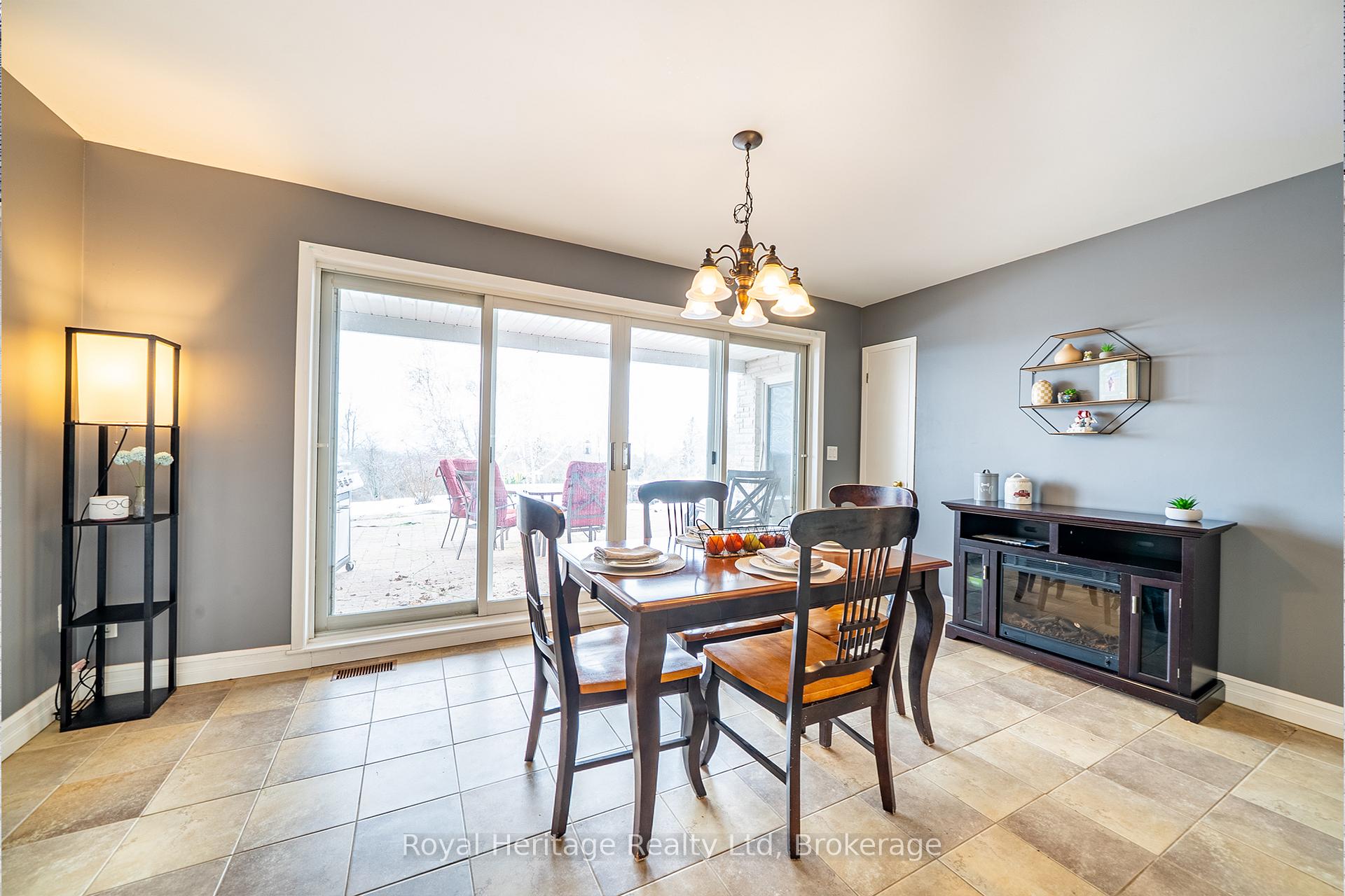 Photo 32 of 37 Forest Hill Drive, Hamilton Township, Rural Hamilton — HOMEH