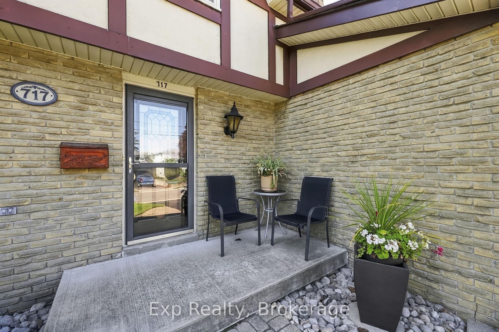 Photo 5 of 717 Westwood Drive, Cobourg — HOMEH