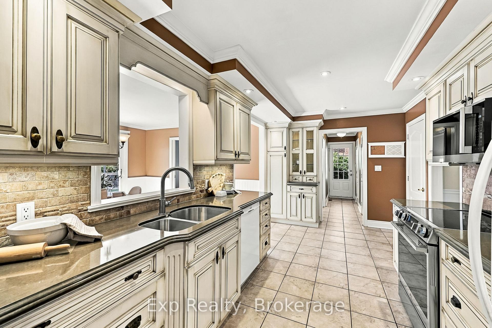 Photo 12 of 717 Westwood Drive, Cobourg — HOMEH