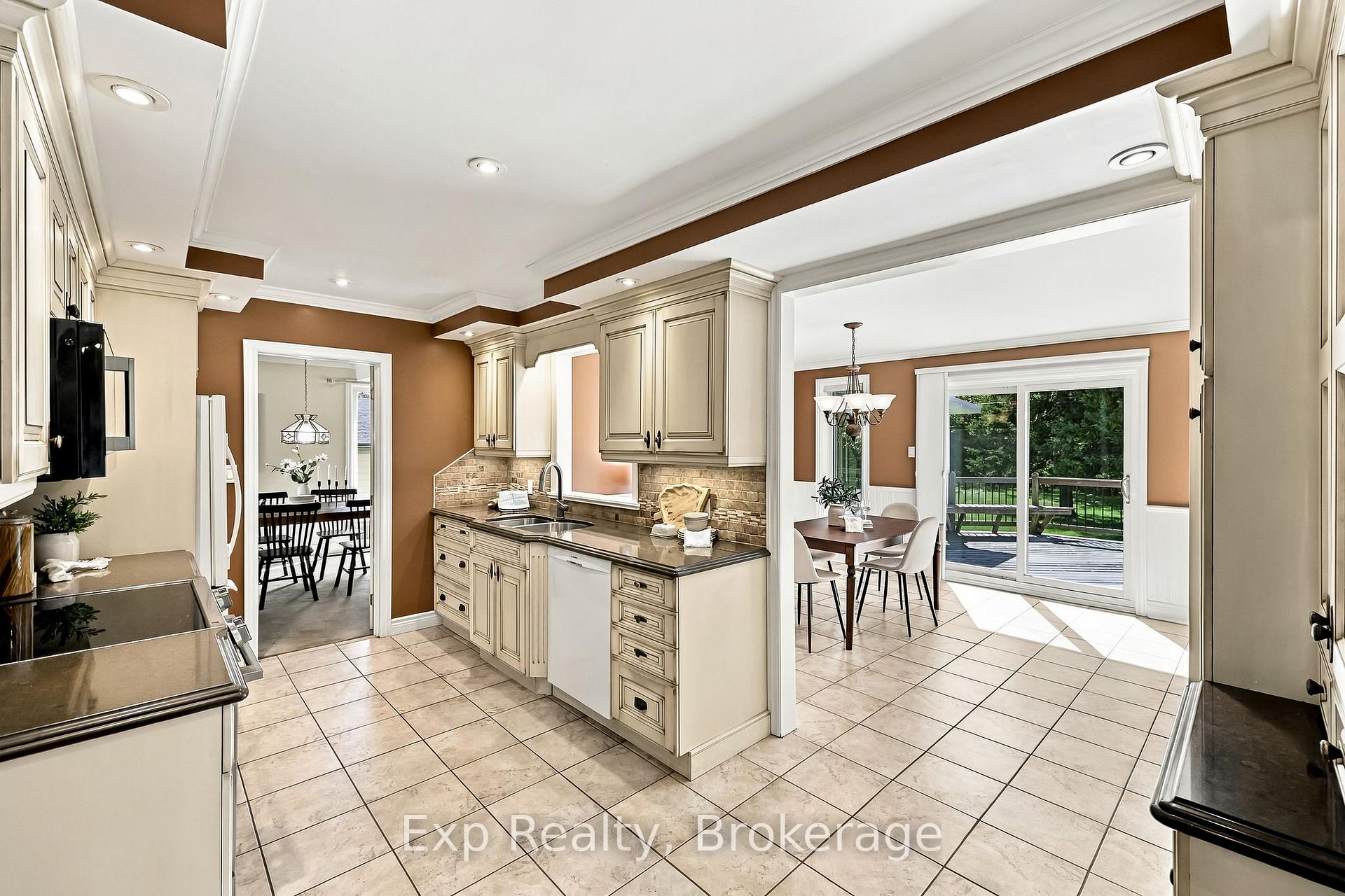 Photo 15 of 717 Westwood Drive, Cobourg — HOMEH