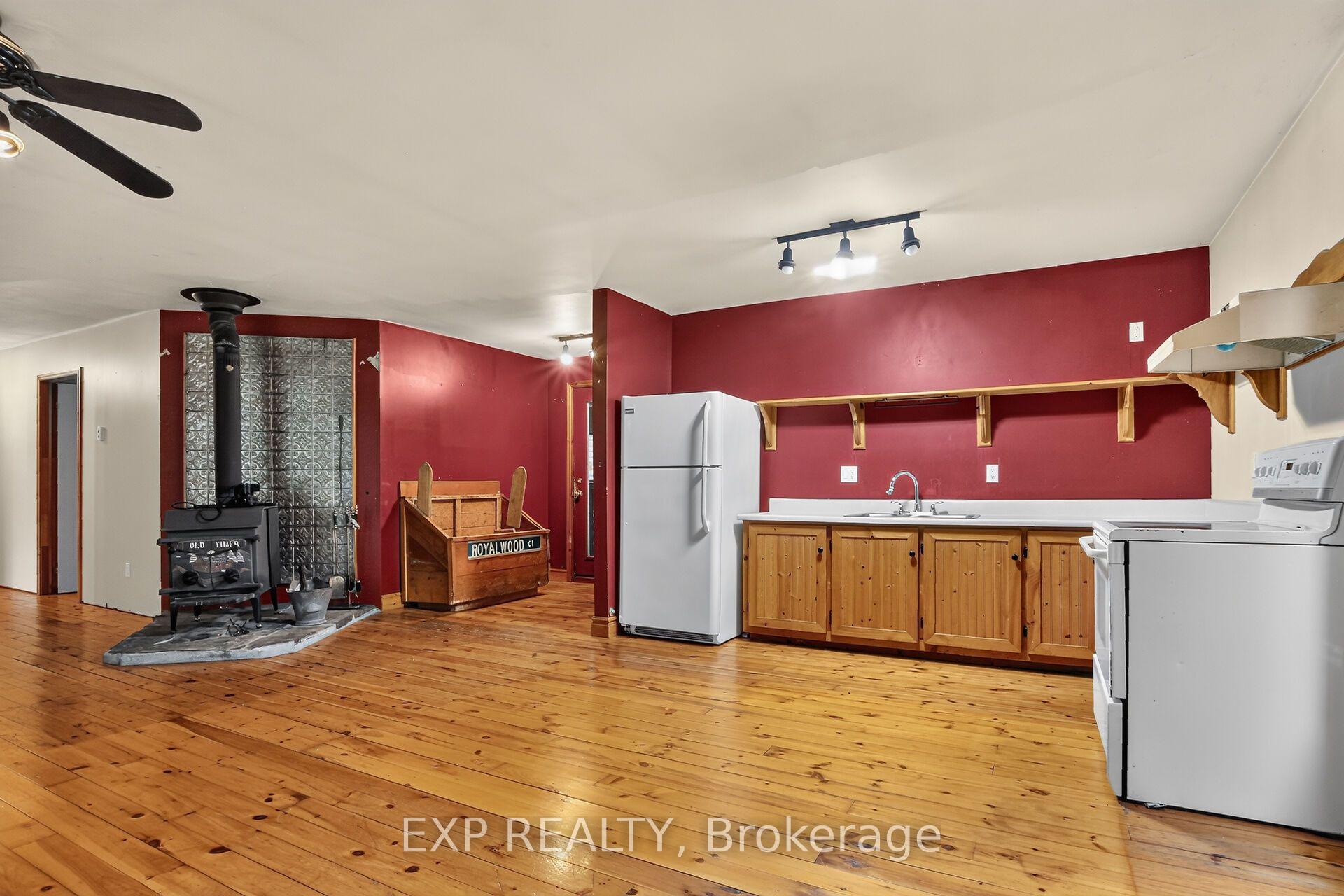 Photo 8 of 3488 Tatlock Road, Lanark Highlands, Lanark Highlands (Darling) Twp — HOMEH