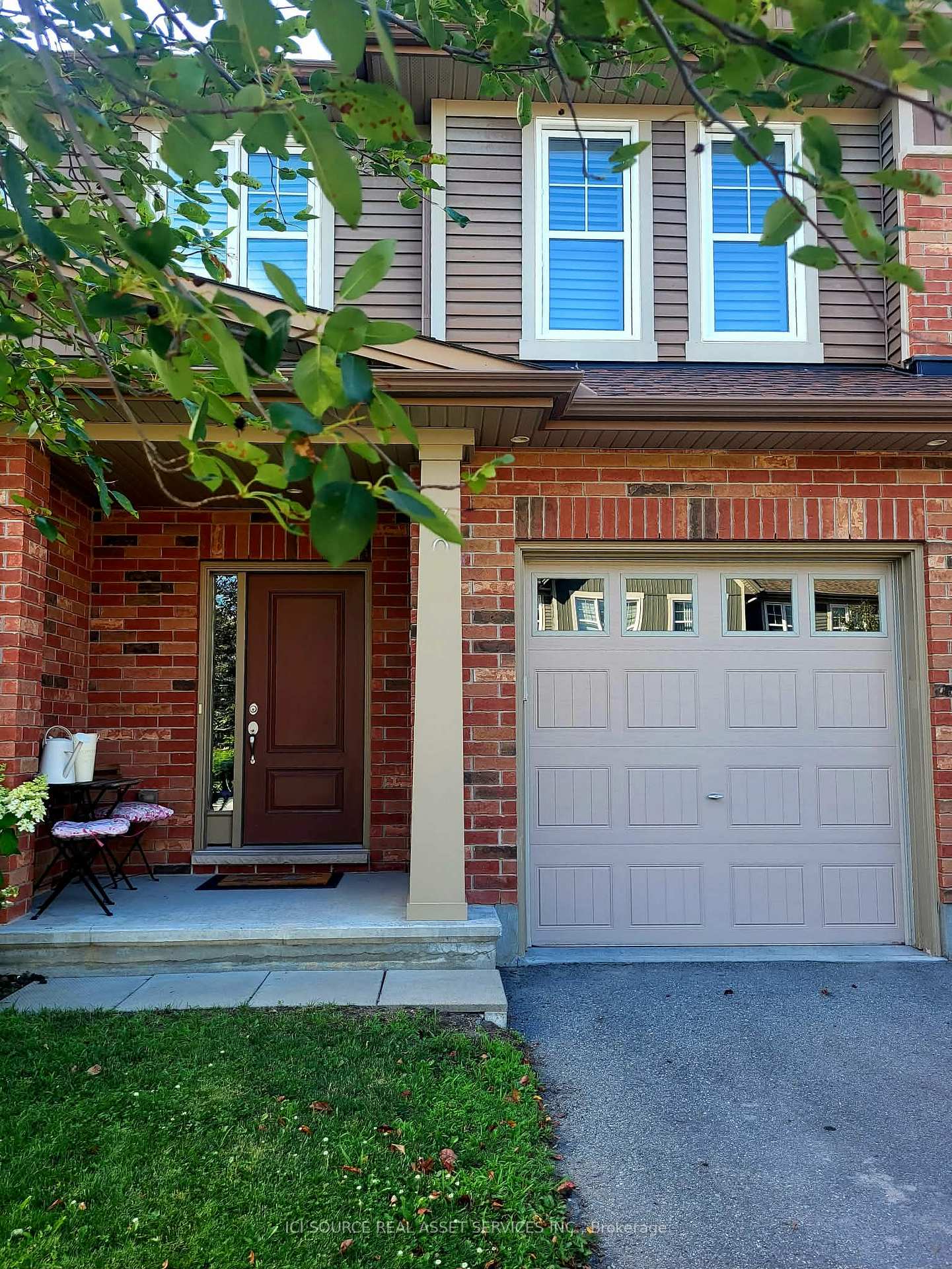 Photo 3 of 308 Fergus Crescent, Ottawa, Barrhaven - Cedargrove/Fraserdale — HOMEH