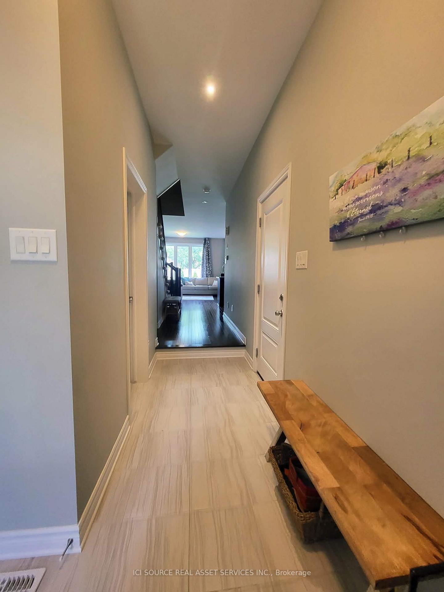 Photo 5 of 308 Fergus Crescent, Ottawa, Barrhaven - Cedargrove/Fraserdale — HOMEH