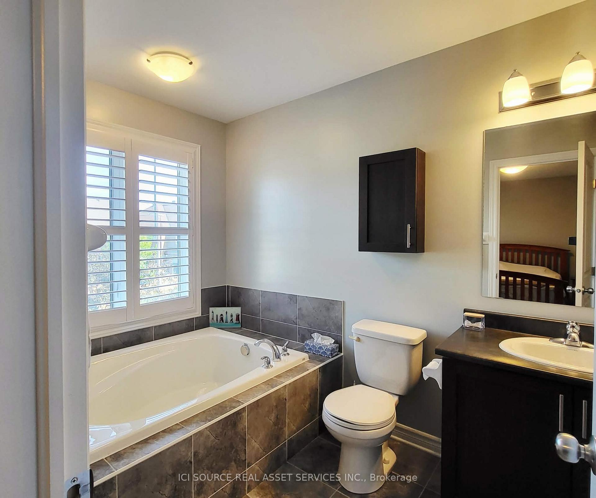 Photo 35 of 308 Fergus Crescent, Ottawa, Barrhaven - Cedargrove/Fraserdale — HOMEH