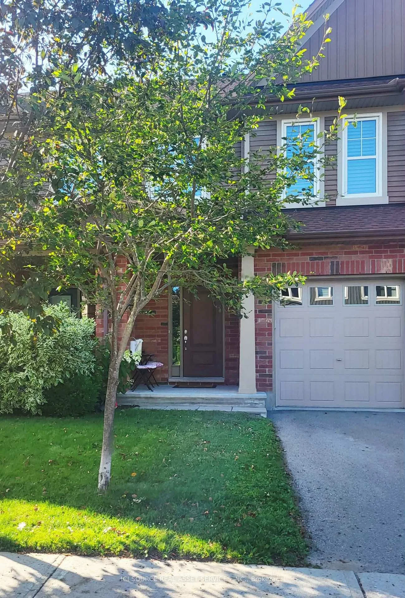 Photo of 308 Fergus Crescent