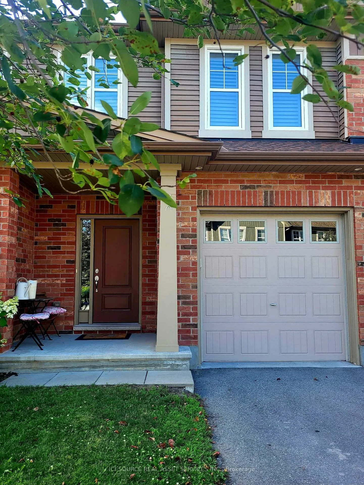Photo 4 of 308 Fergus Crescent, Ottawa, Barrhaven - Cedargrove/Fraserdale — HOMEH
