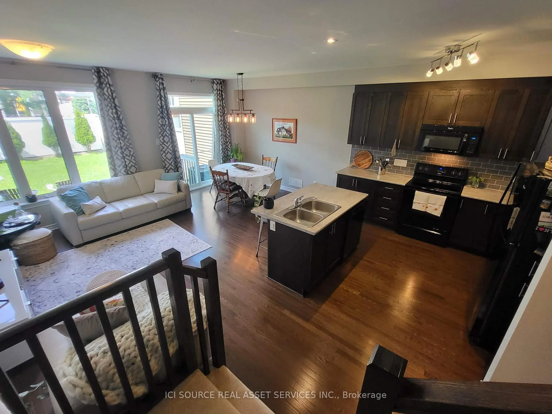 Photo 22 of 308 Fergus Crescent, Ottawa, Barrhaven - Cedargrove/Fraserdale — HOMEH