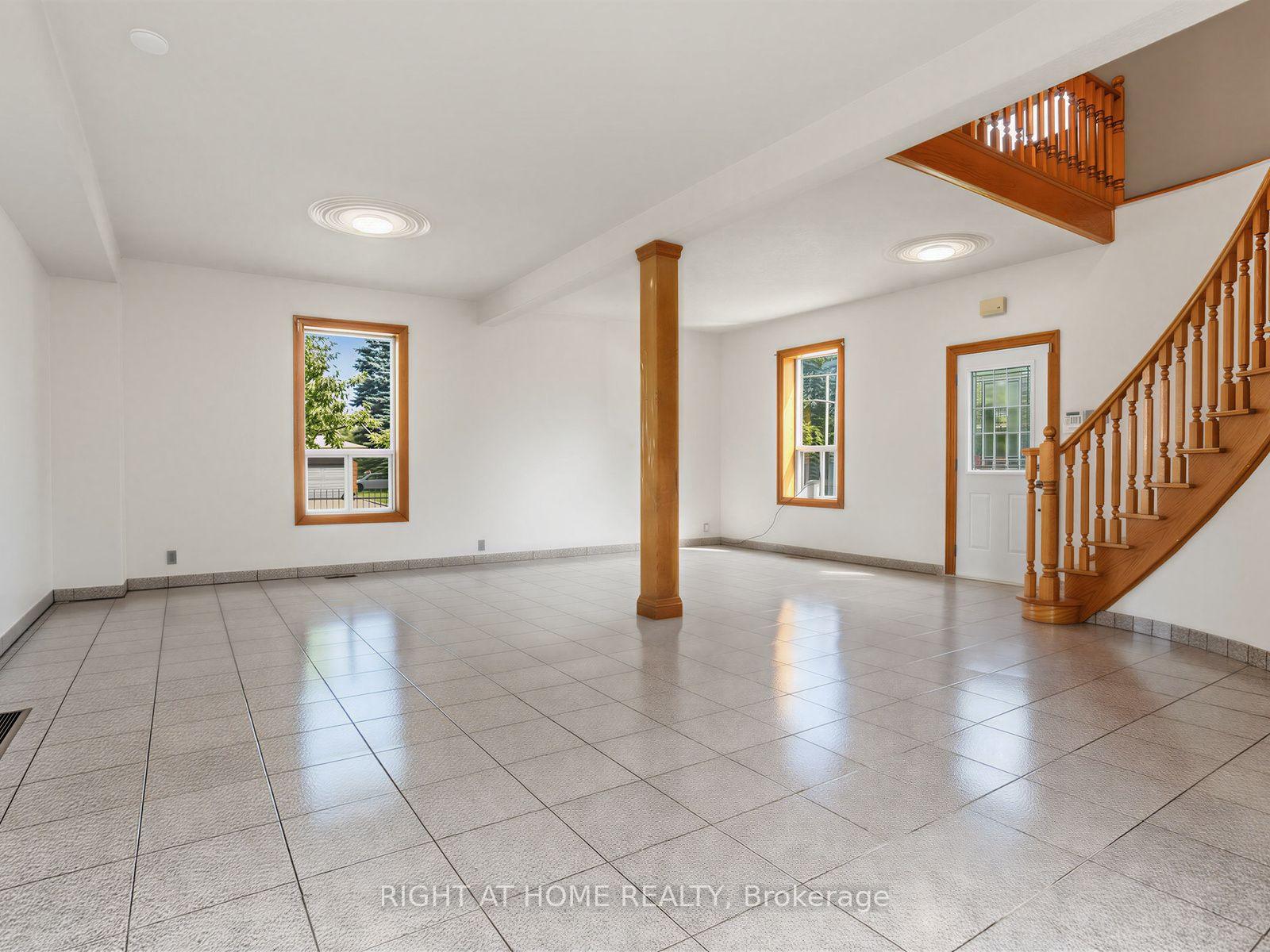 Photo 7 of 102 Judson Street, Etobicoke, Mimico — HOMEH