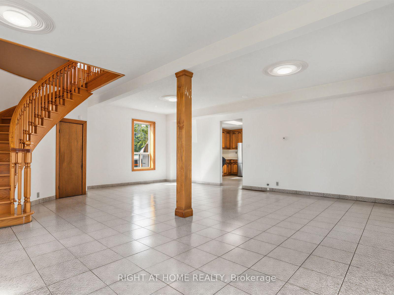 Photo 8 of 102 Judson Street, Etobicoke, Mimico — HOMEH