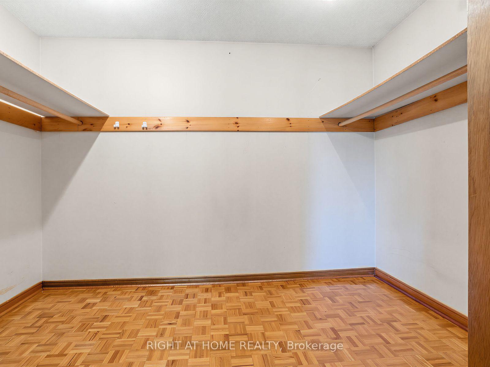 Photo 20 of 102 Judson Street, Etobicoke, Mimico — HOMEH