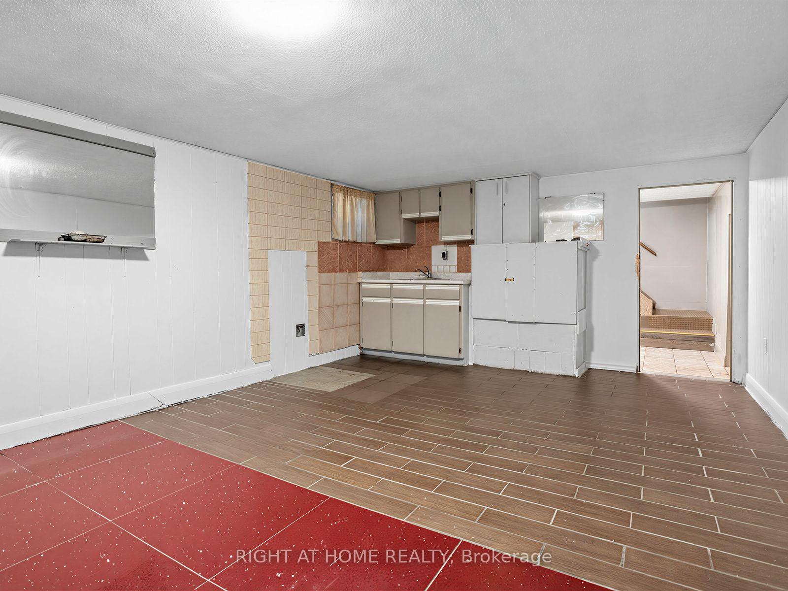 Photo 32 of 102 Judson Street, Etobicoke, Mimico — HOMEH