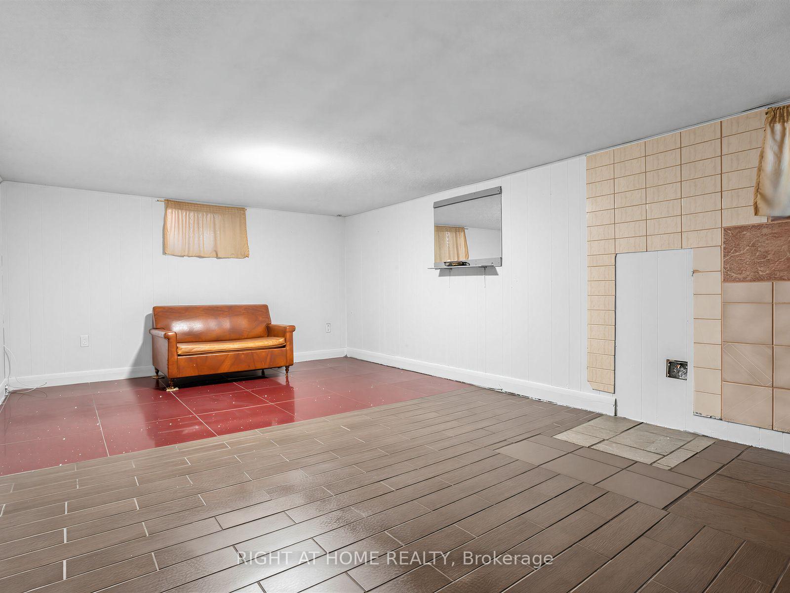 Photo 33 of 102 Judson Street, Etobicoke, Mimico — HOMEH