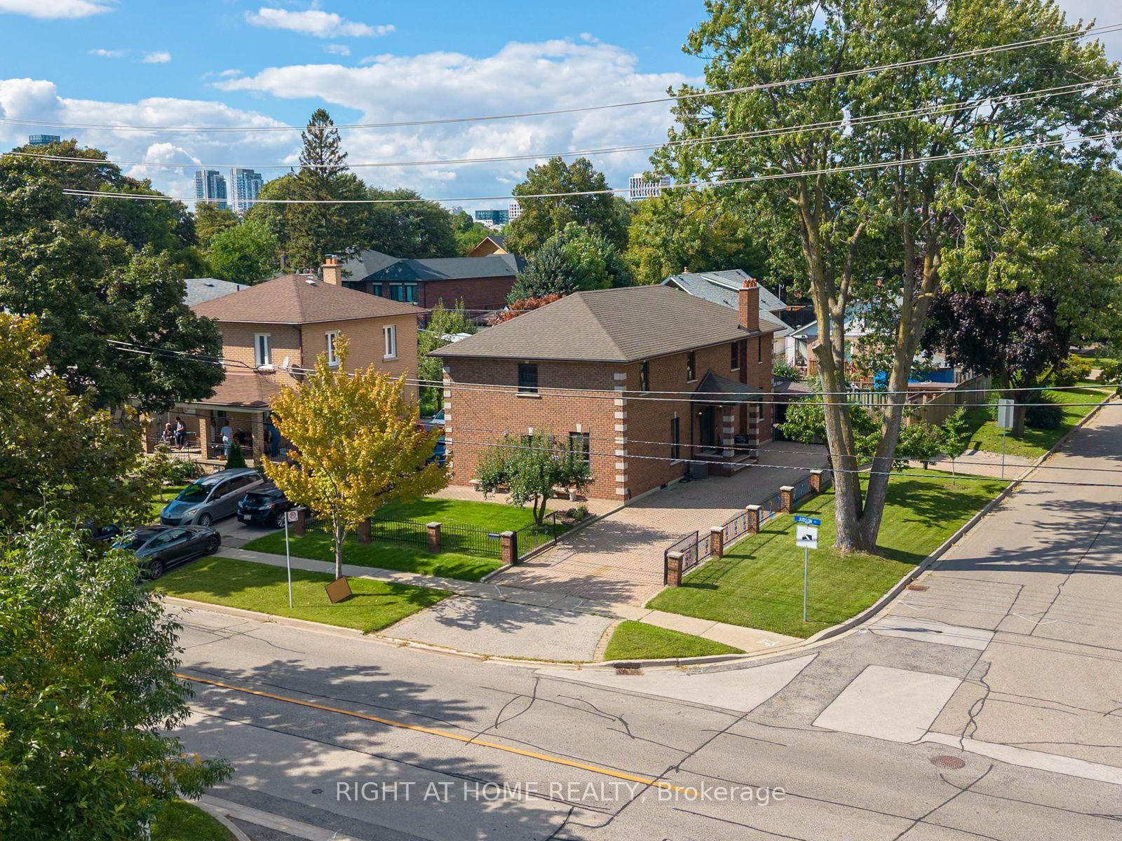 Photo 46 of 102 Judson Street, Etobicoke, Mimico — HOMEH