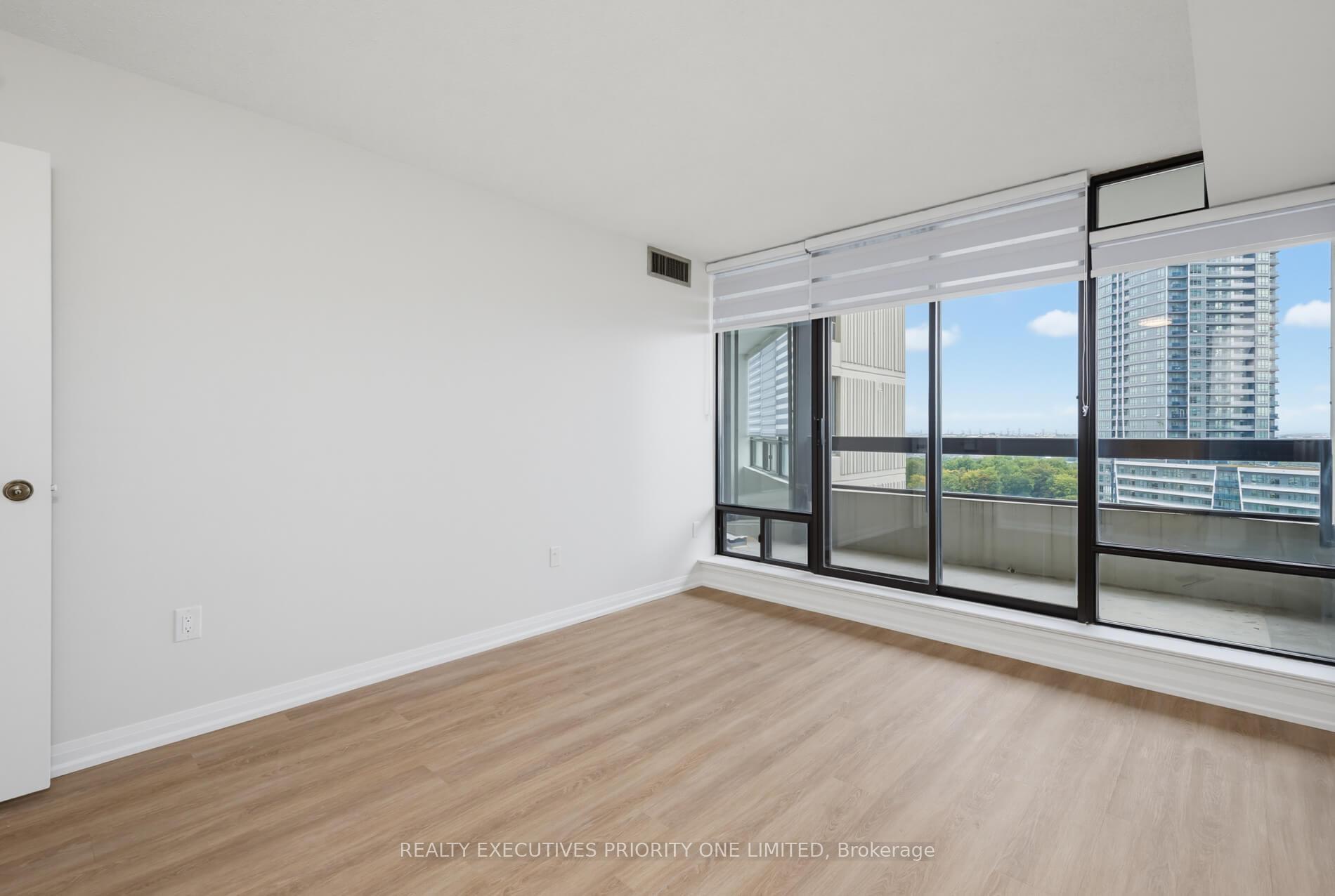 Photo 17 of Unit 1501, 7460 Bathurst Street, Vaughan, Brownridge — HOMEH