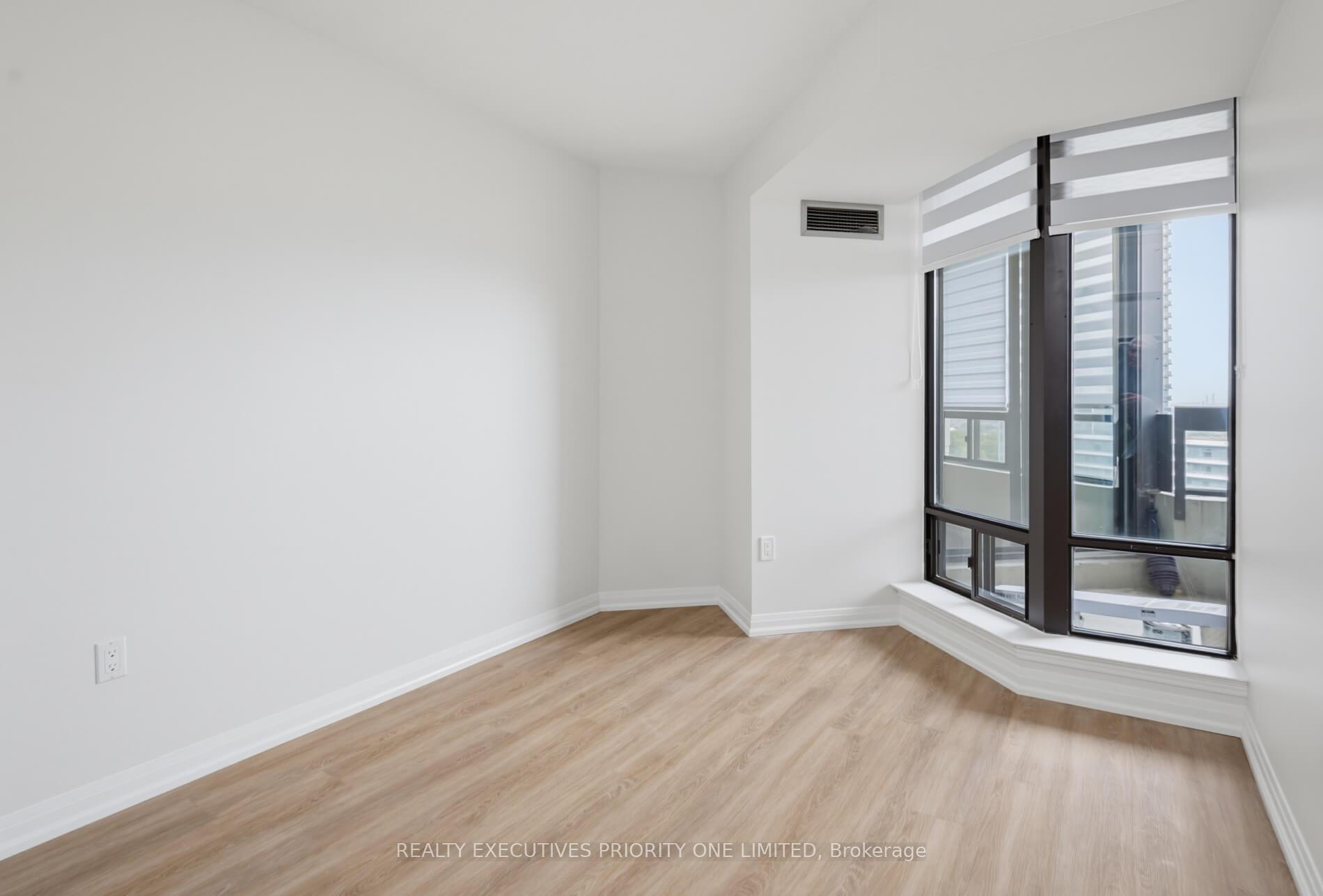 Photo 22 of Unit 1501, 7460 Bathurst Street, Vaughan, Brownridge — HOMEH