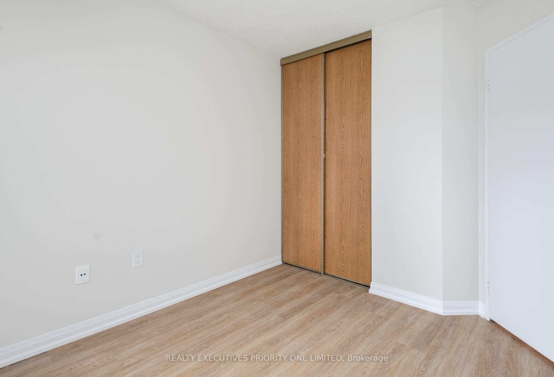 Photo 23 of Unit 1501, 7460 Bathurst Street, Vaughan, Brownridge — HOMEH