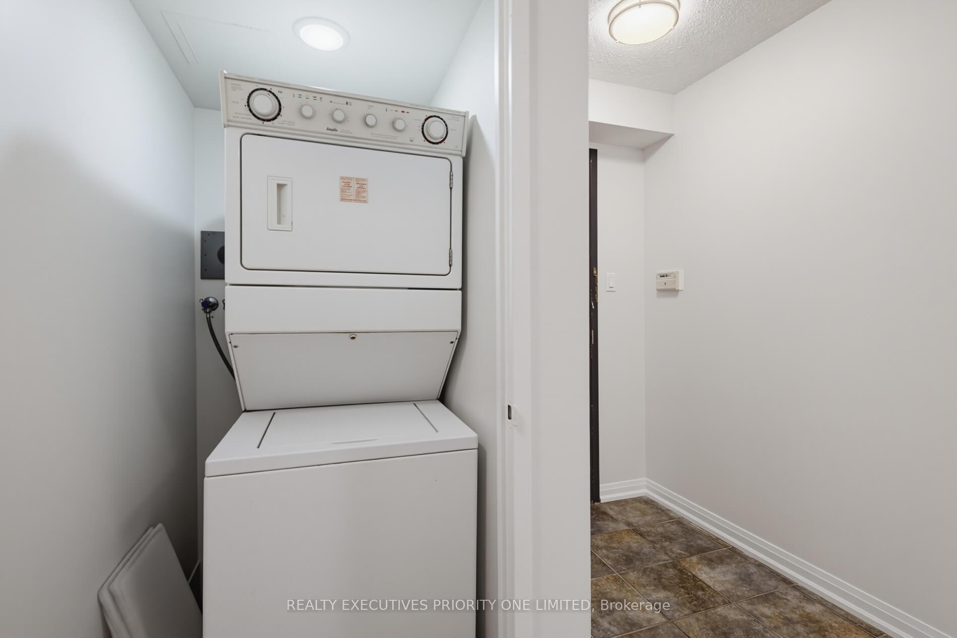 Photo 25 of Unit 1501, 7460 Bathurst Street, Vaughan, Brownridge — HOMEH
