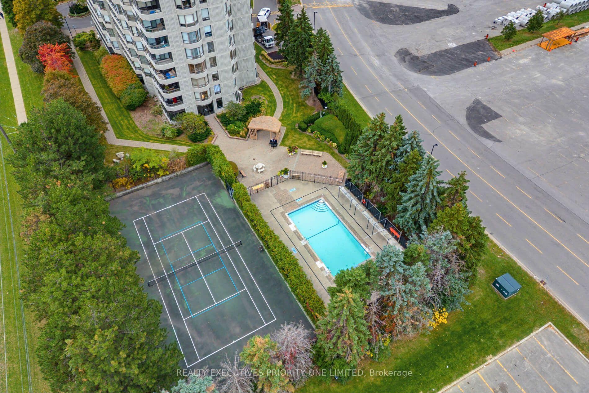 Photo 35 of Unit 1501, 7460 Bathurst Street, Vaughan, Brownridge — HOMEH