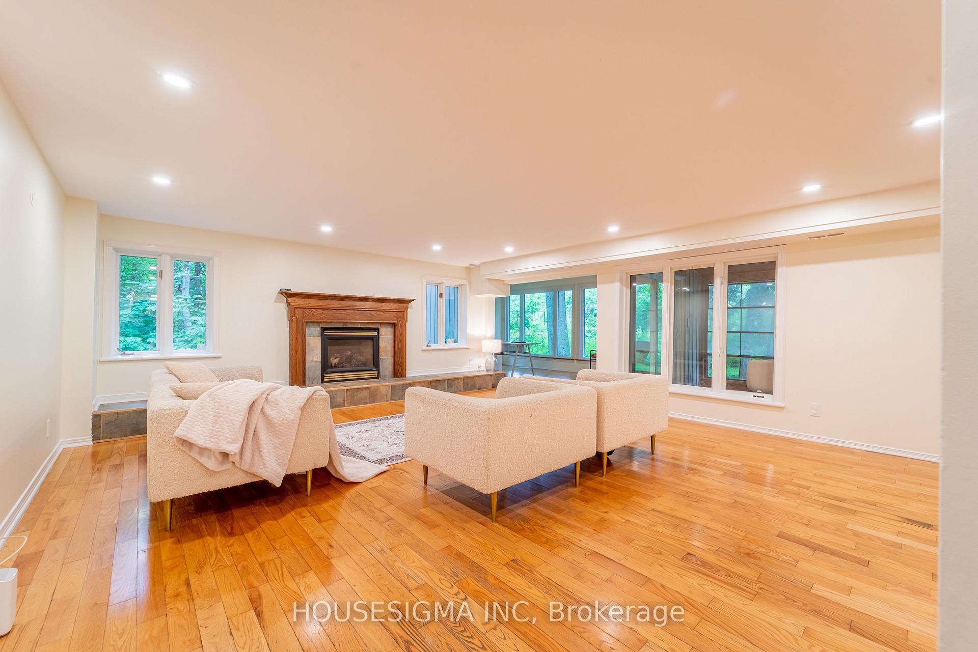 Photo 32 of 1437 Huntmar Drive, Ottawa, Huntley Ward (South East) — HOMEH