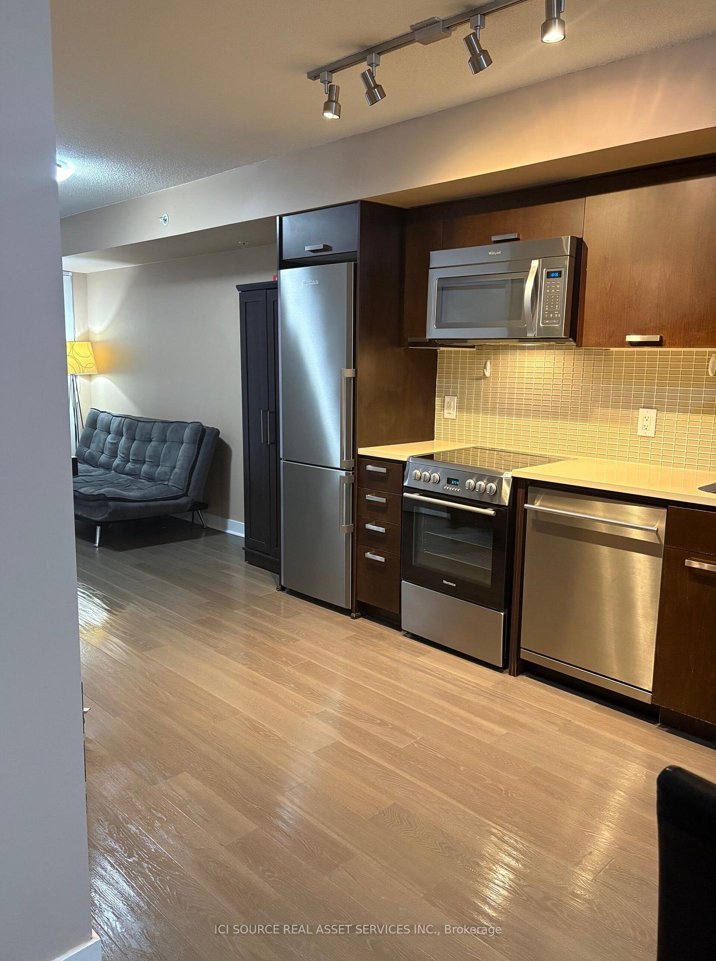 Front of Unit 318, 295 Adelaide Street W