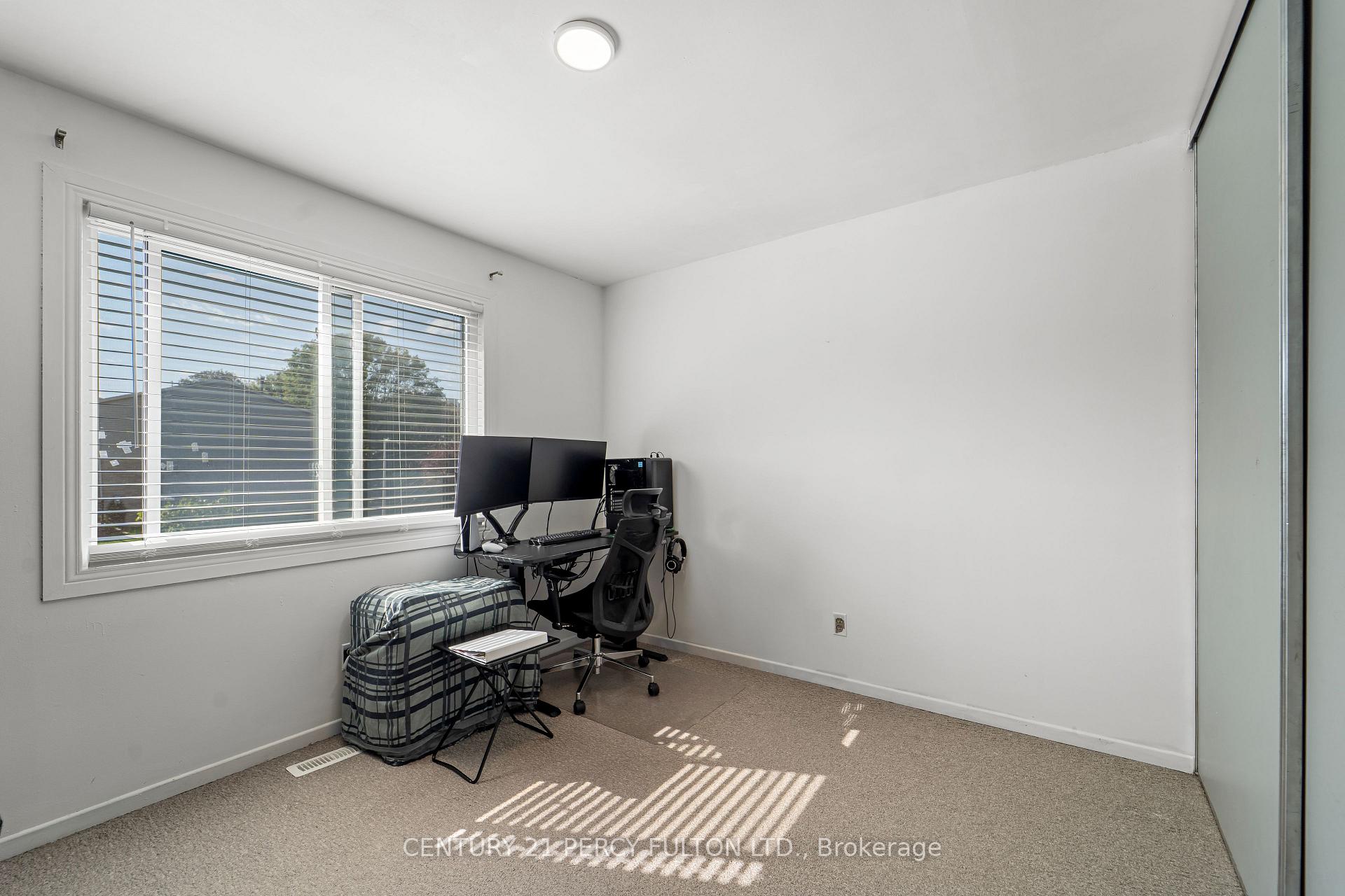 Photo 16 of 98 Doreen Crescent, Clarington, Bowmanville — HOMEH