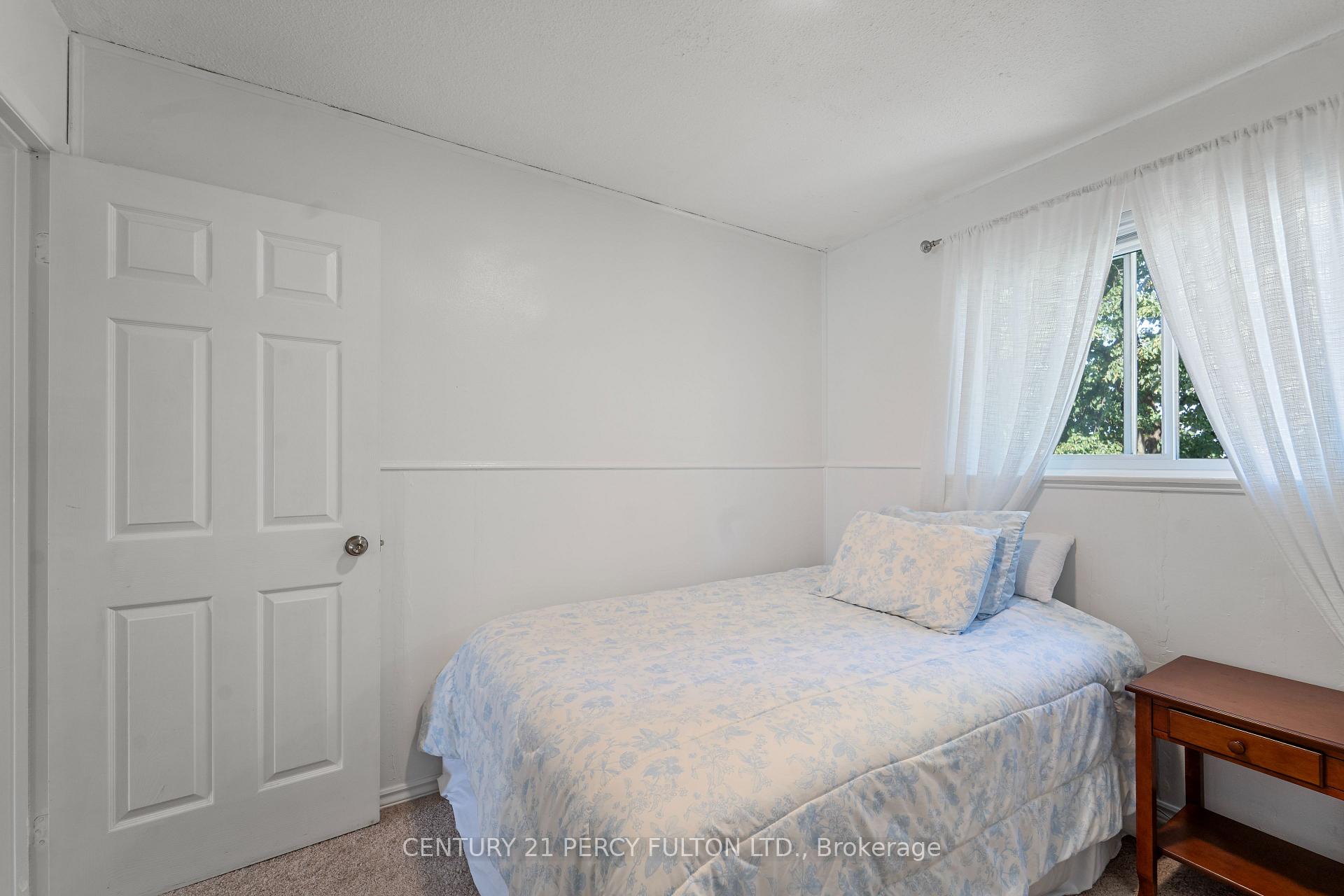 Photo 19 of 98 Doreen Crescent, Clarington, Bowmanville — HOMEH