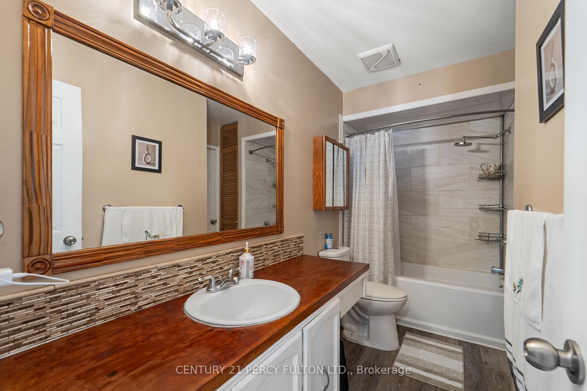 Photo 20 of 98 Doreen Crescent, Clarington, Bowmanville — HOMEH
