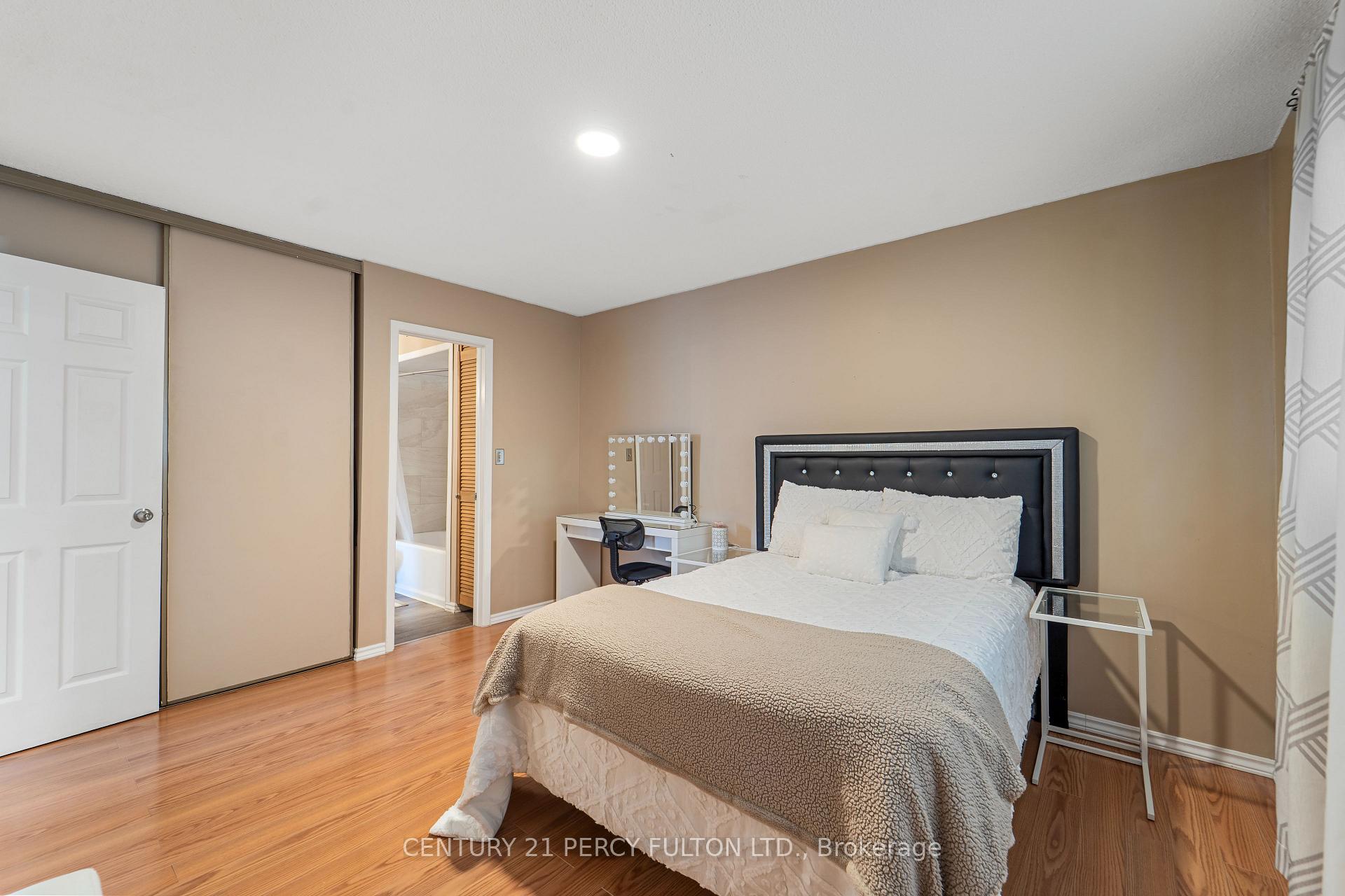 Photo 22 of 98 Doreen Crescent, Clarington, Bowmanville — HOMEH