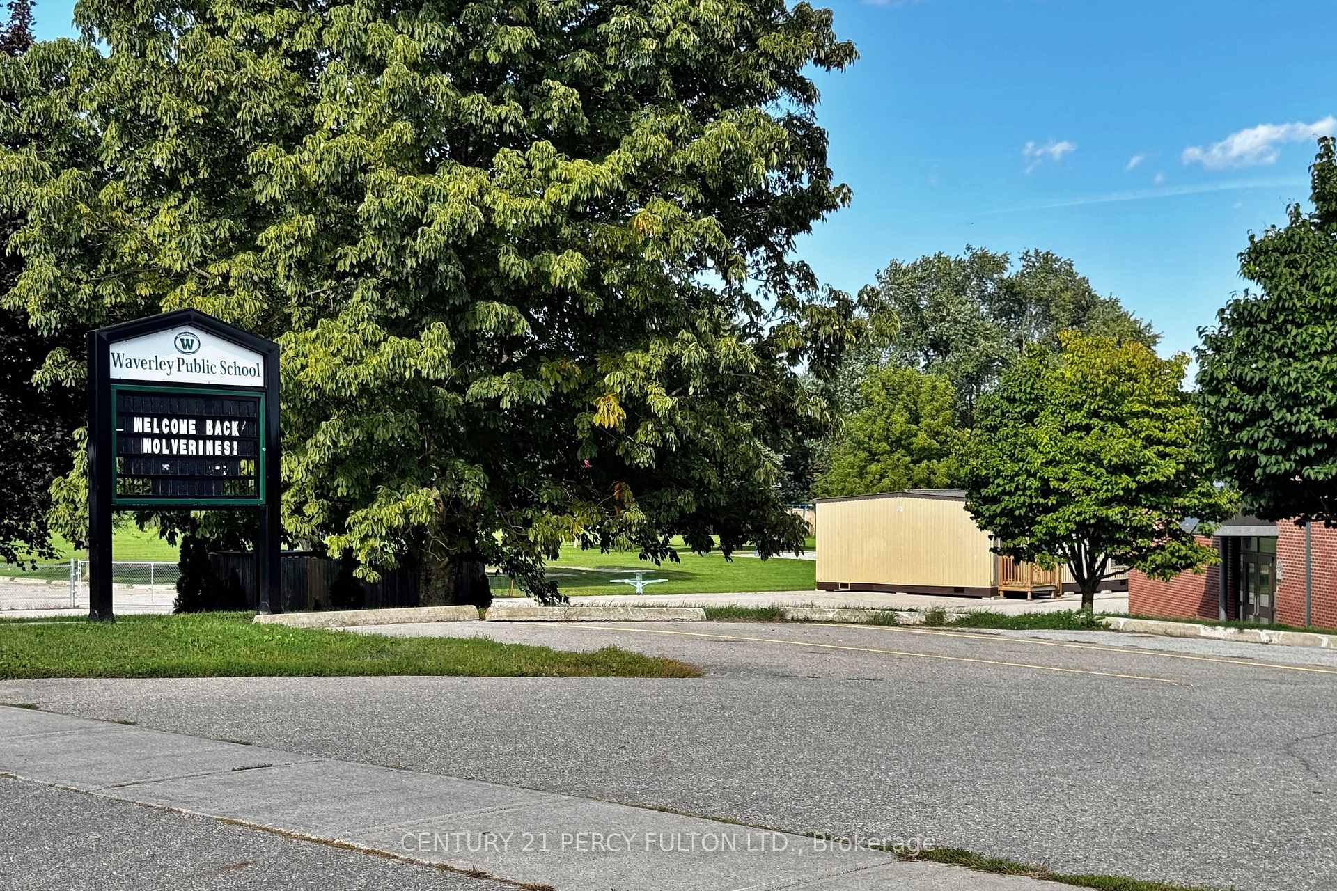 Photo 34 of 98 Doreen Crescent, Clarington, Bowmanville — HOMEH