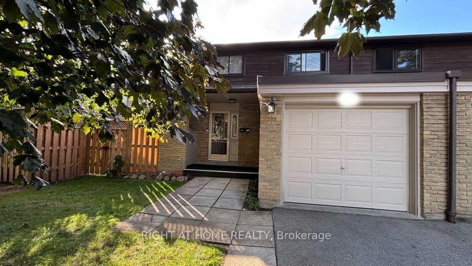 Photo 3 of 584 Forestwood Crescent, Burlington, Appleby — HOMEH