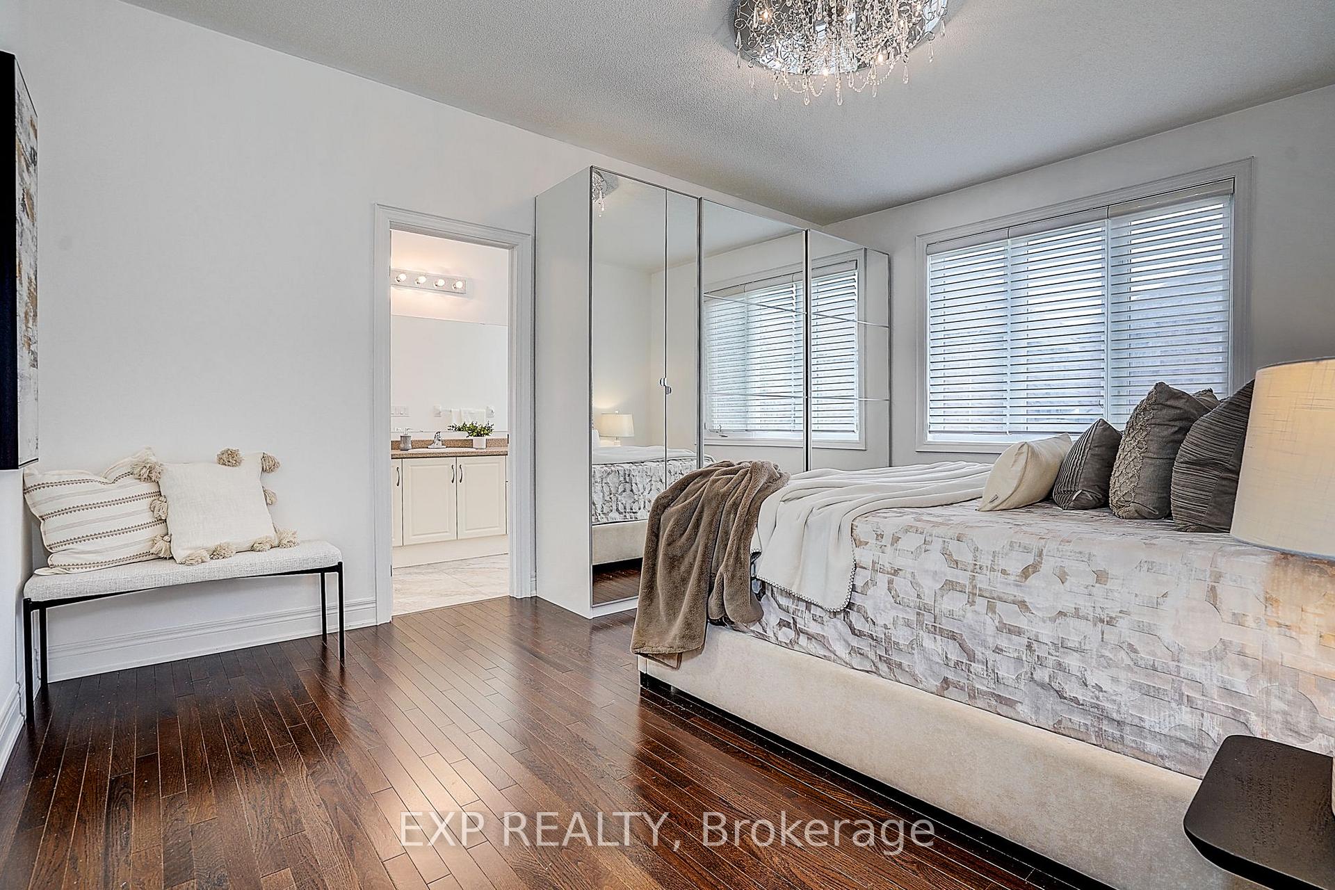 Photo 18 of 574 Sweetwater Crescent, Newmarket, Glenway Estates — HOMEH