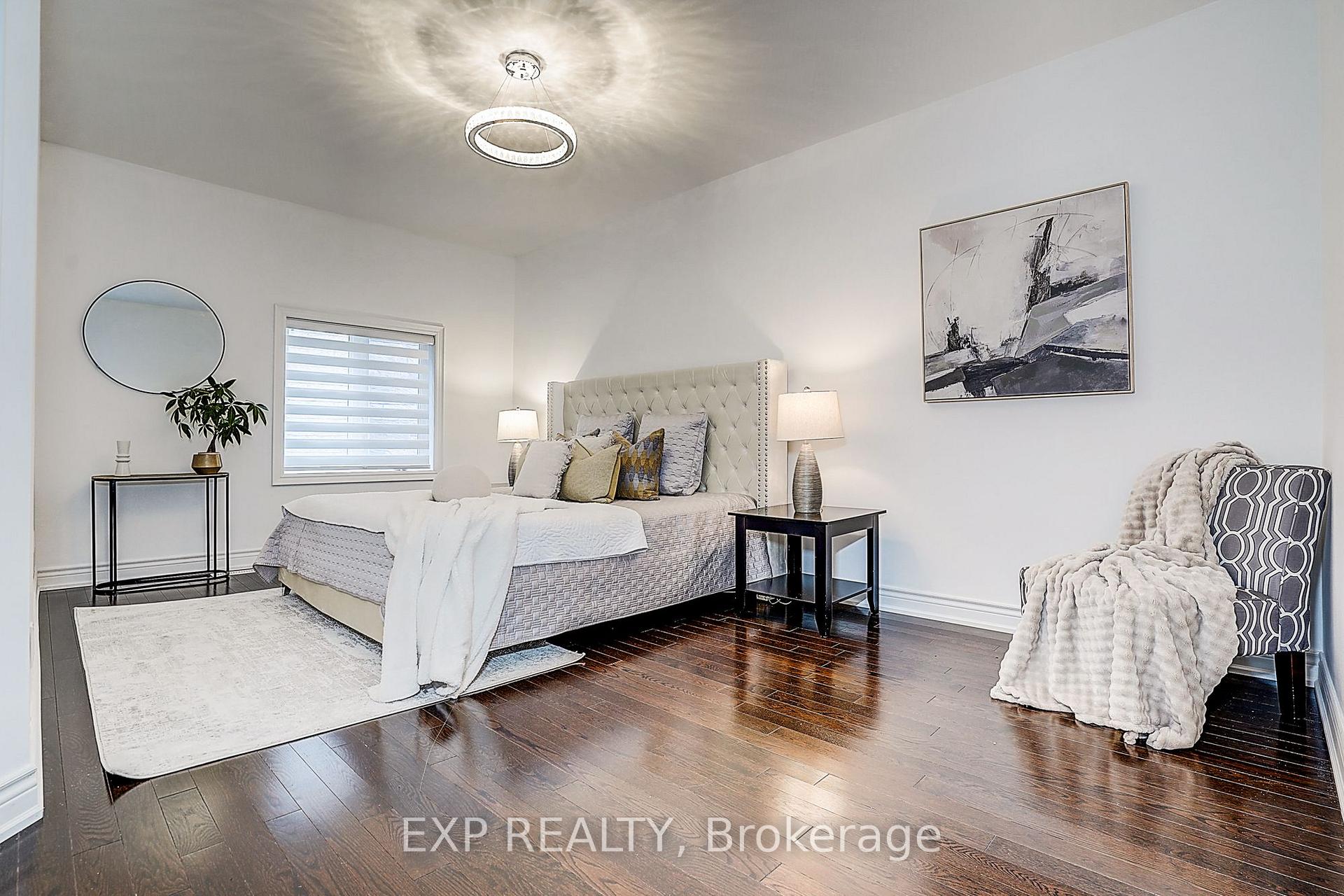 Photo 21 of 574 Sweetwater Crescent, Newmarket, Glenway Estates — HOMEH