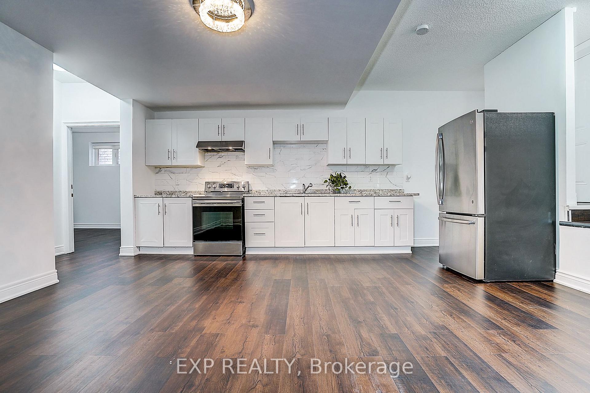 Photo 27 of 574 Sweetwater Crescent, Newmarket, Glenway Estates — HOMEH