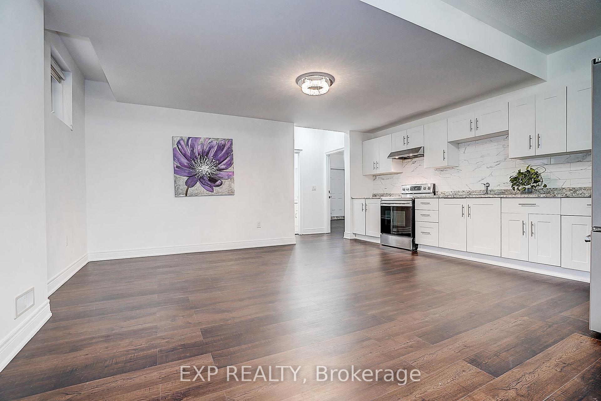 Photo 29 of 574 Sweetwater Crescent, Newmarket, Glenway Estates — HOMEH