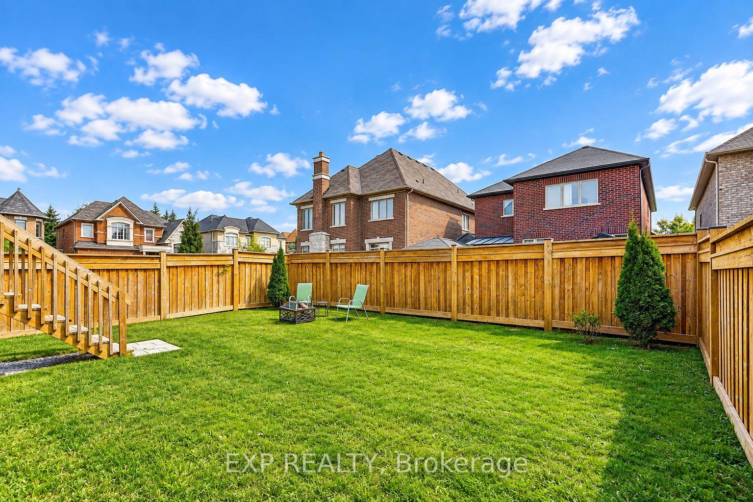 Photo 35 of 574 Sweetwater Crescent, Newmarket, Glenway Estates — HOMEH