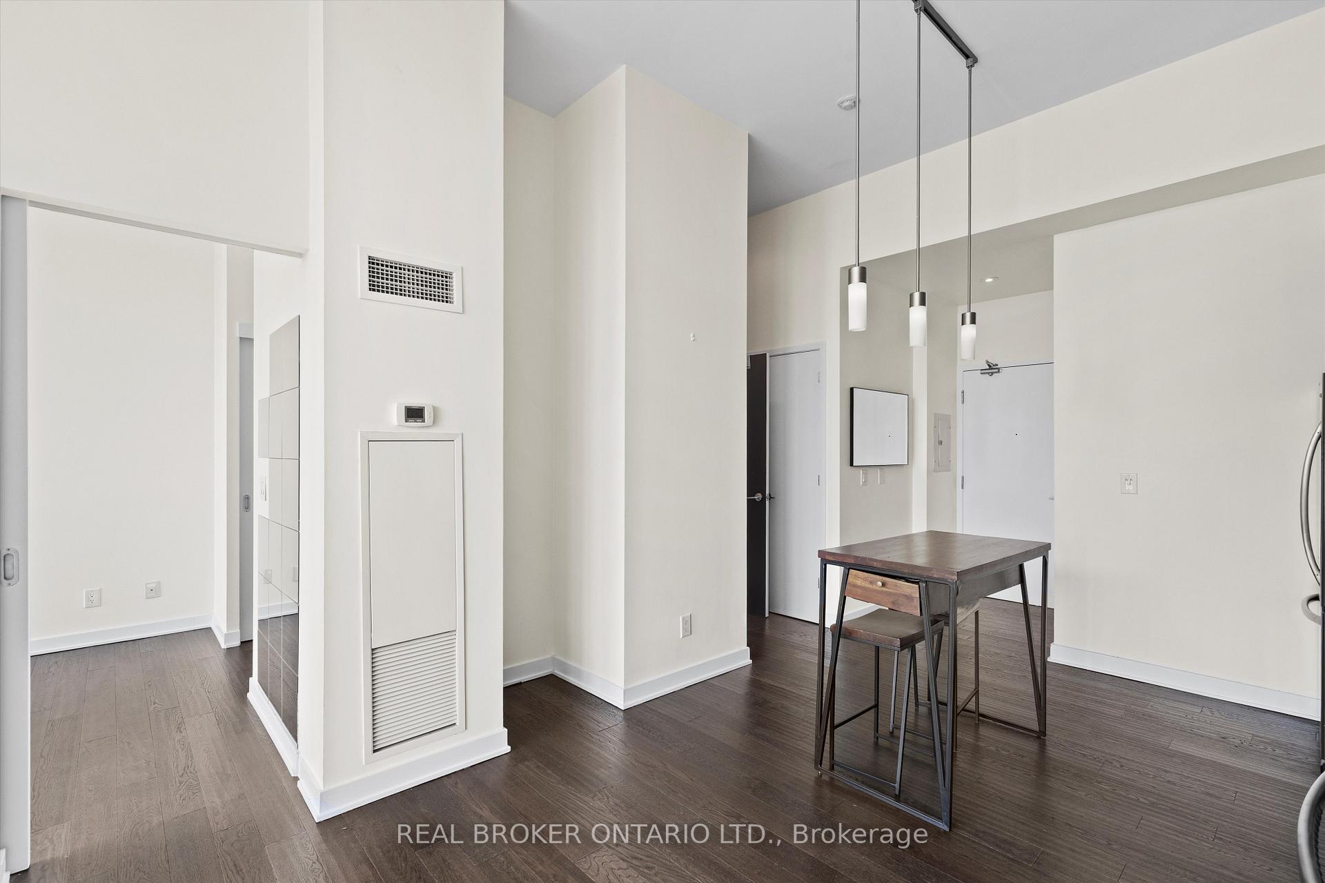 Photo 9 of Unit 4403, 110 Charles Street E, Toronto, Church-Yonge Corridor — HOMEH