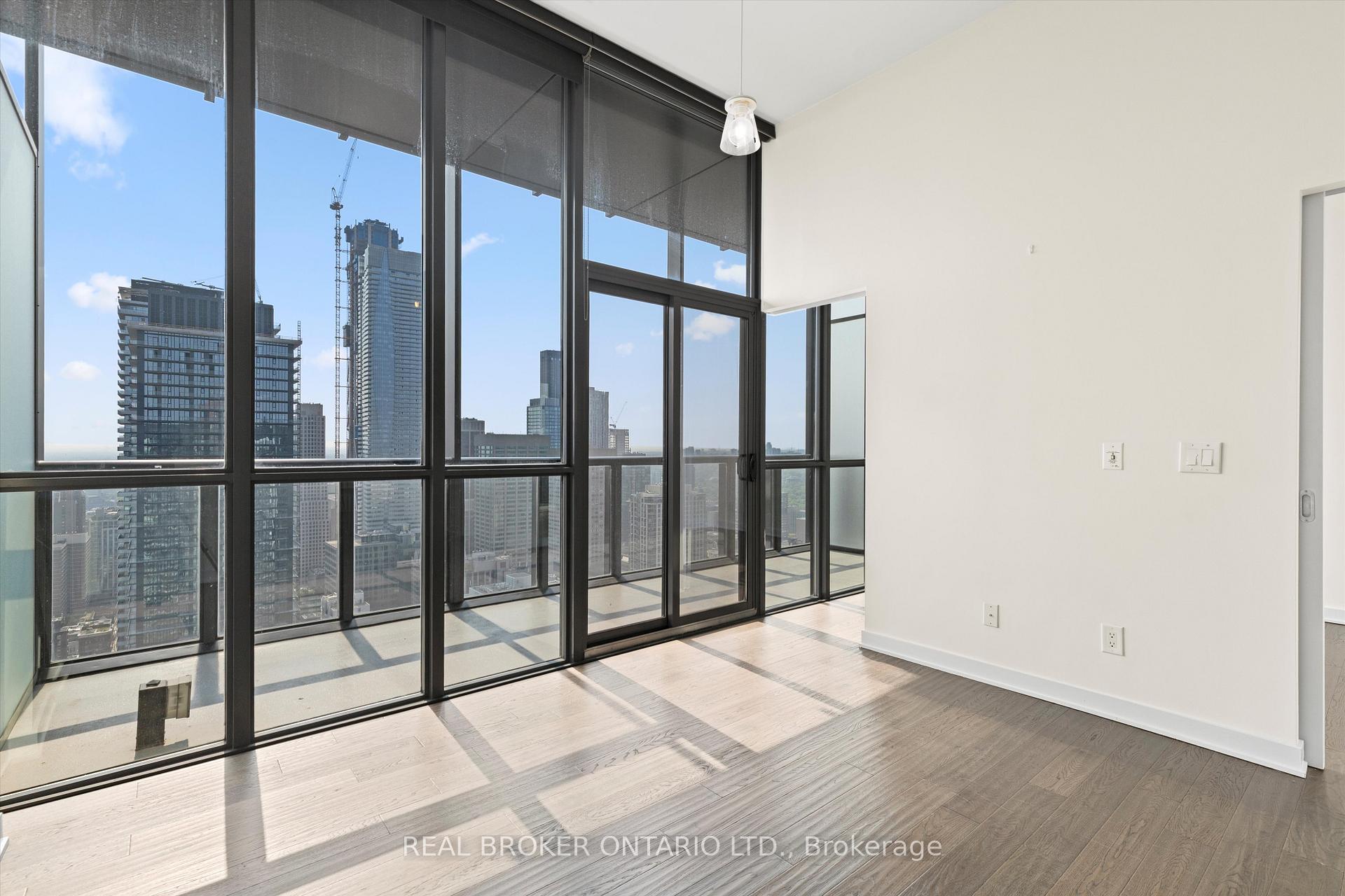 Photo 15 of Unit 4403, 110 Charles Street E, Toronto, Church-Yonge Corridor — HOMEH