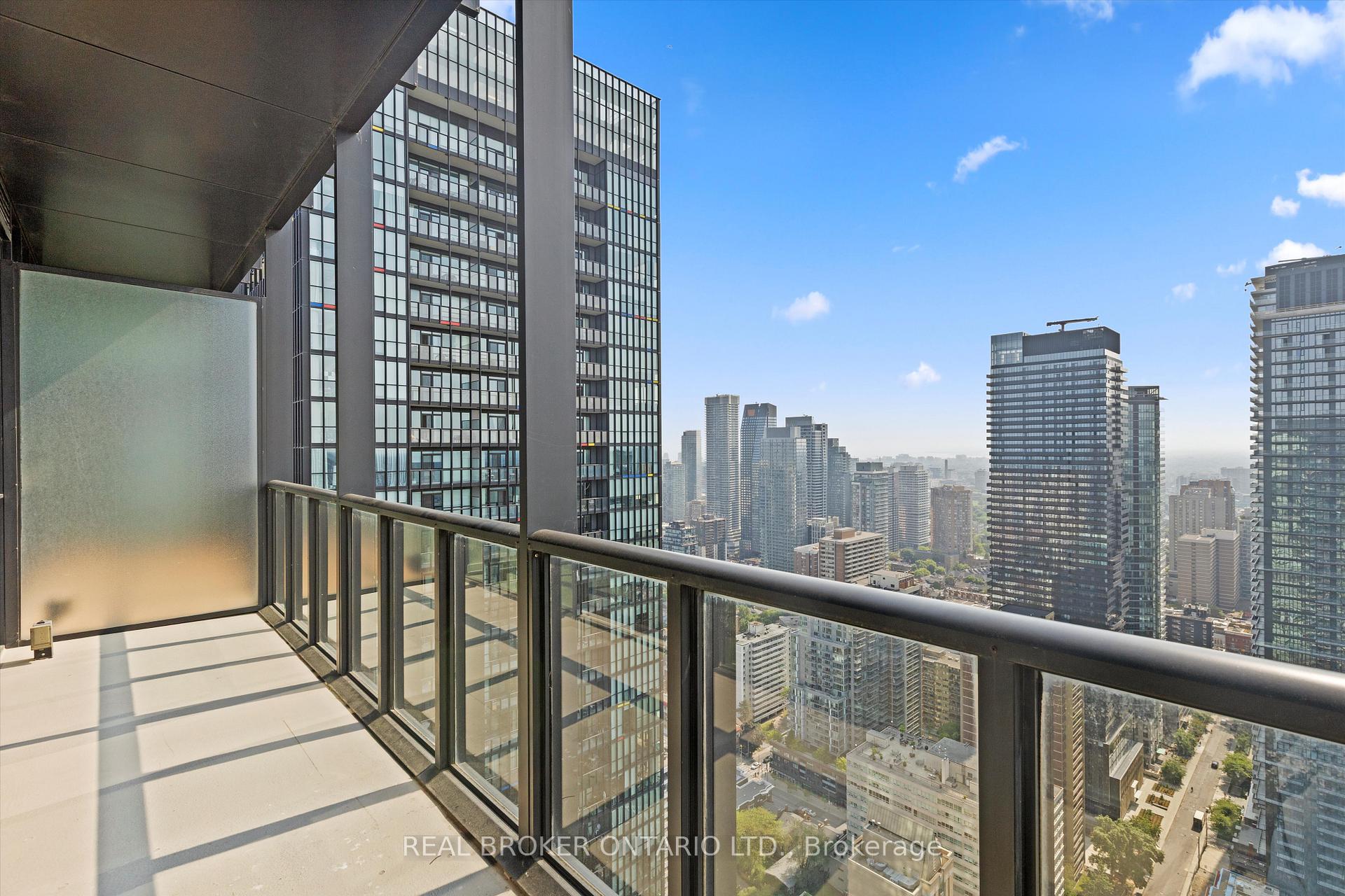 Photo 17 of Unit 4403, 110 Charles Street E, Toronto, Church-Yonge Corridor — HOMEH