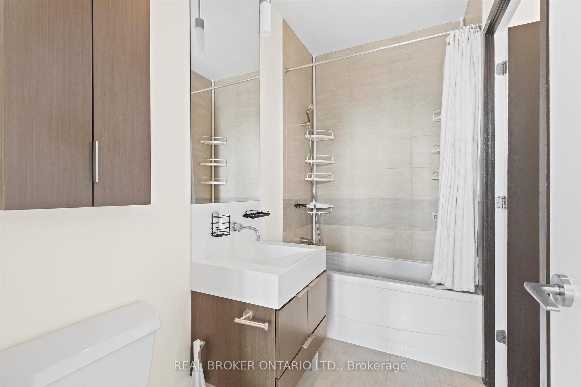 Photo 25 of Unit 4403, 110 Charles Street E, Toronto, Church-Yonge Corridor — HOMEH