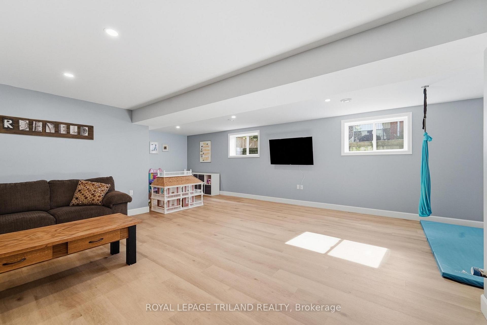 Photo 22 of 51 Park Street, Huron-Kinloss — HOMEH