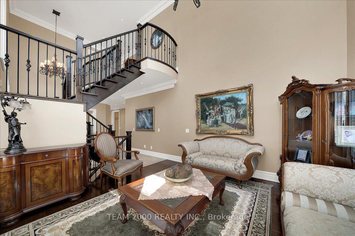 Photo 11 of 2 Monteverde Way, Vaughan, Vellore Village — HOMEH