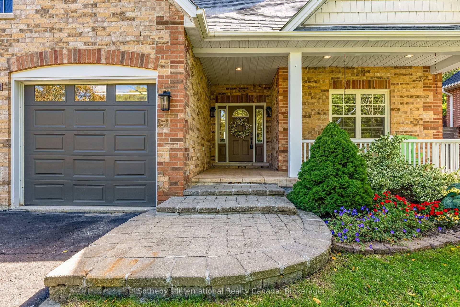 Photo 6 of 75 Edward Street E, Clearview, Creemore — HOMEH
