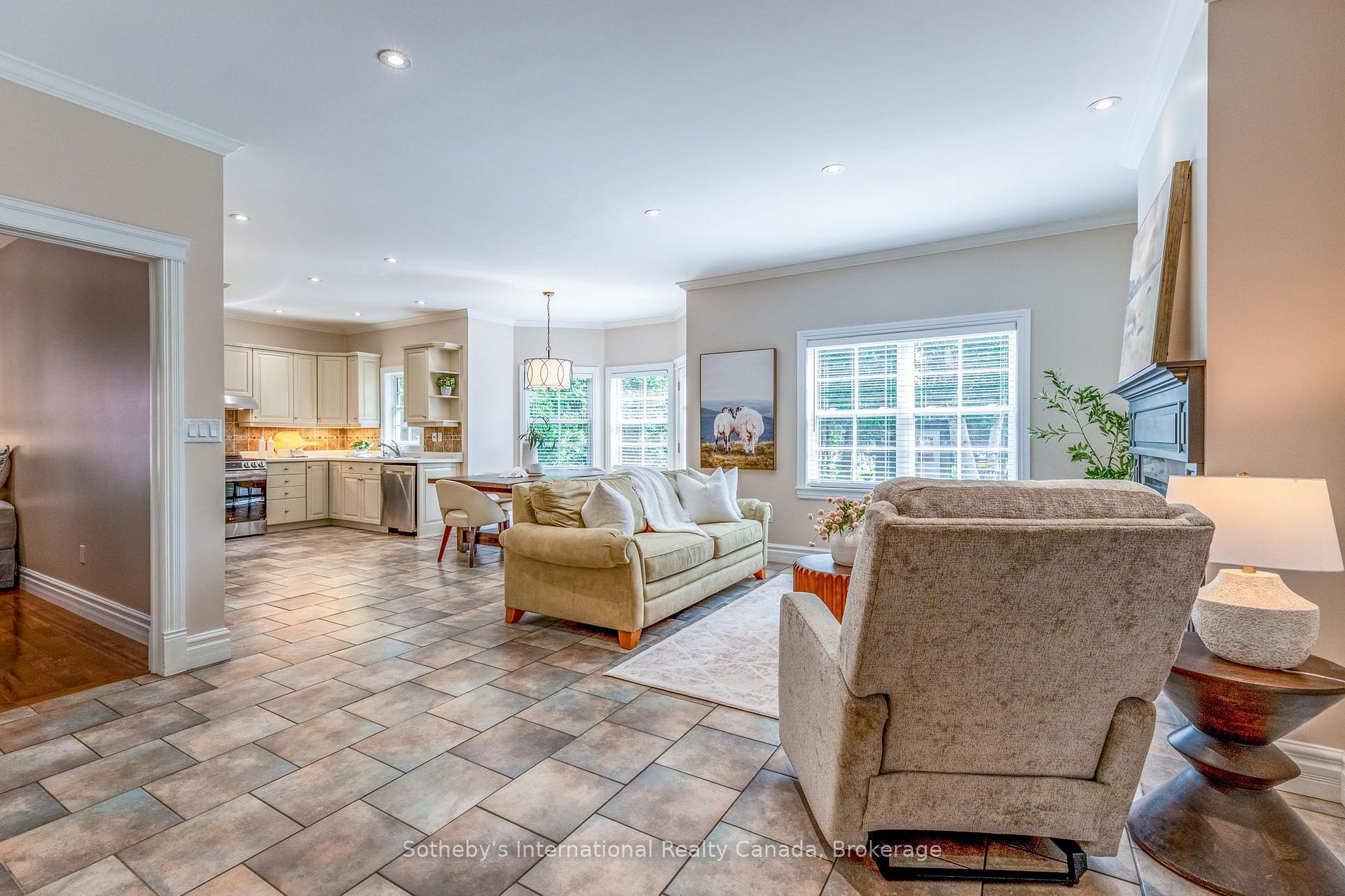 Photo 8 of 75 Edward Street E, Clearview, Creemore — HOMEH