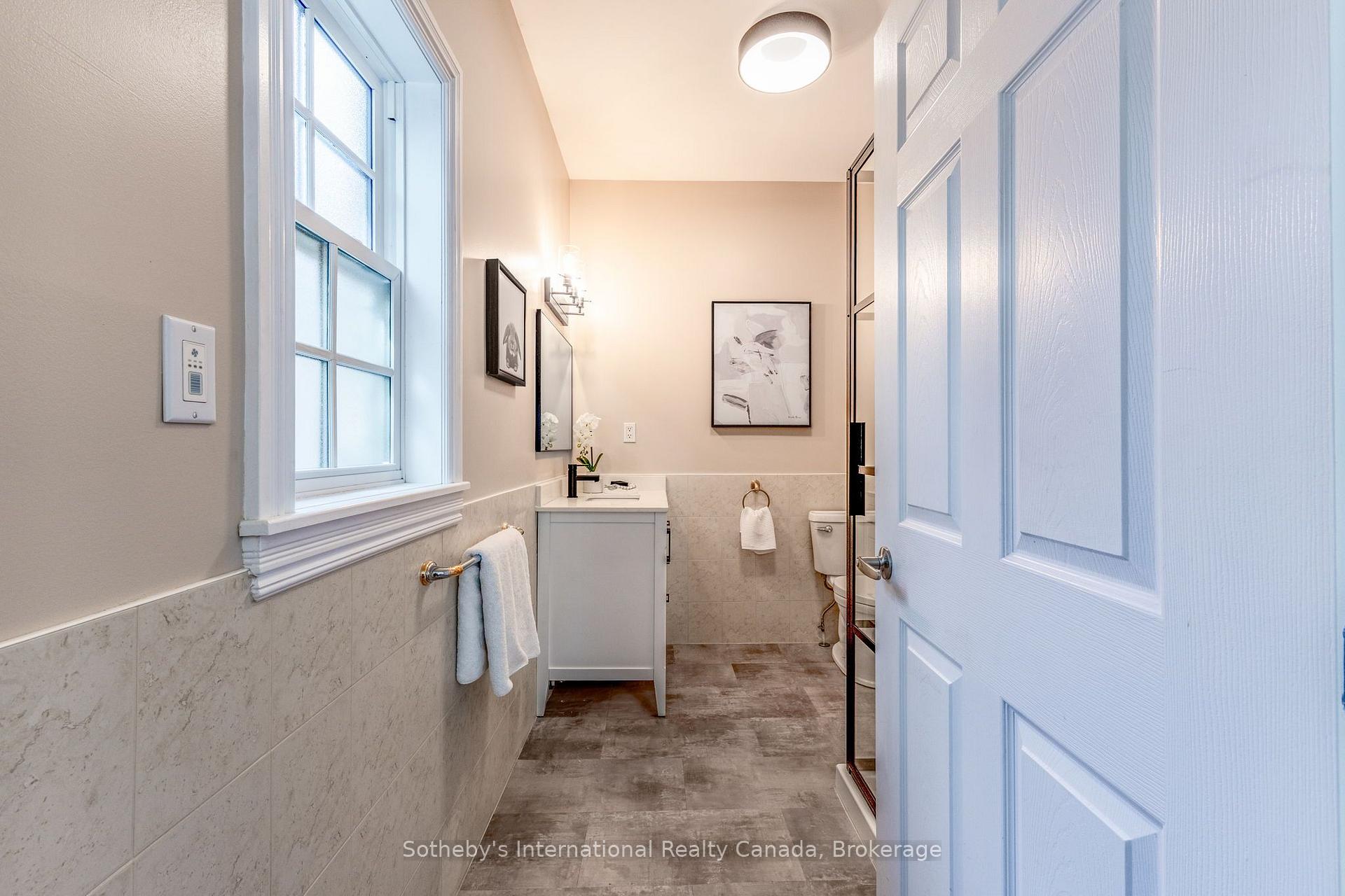 Photo 22 of 75 Edward Street E, Clearview, Creemore — HOMEH