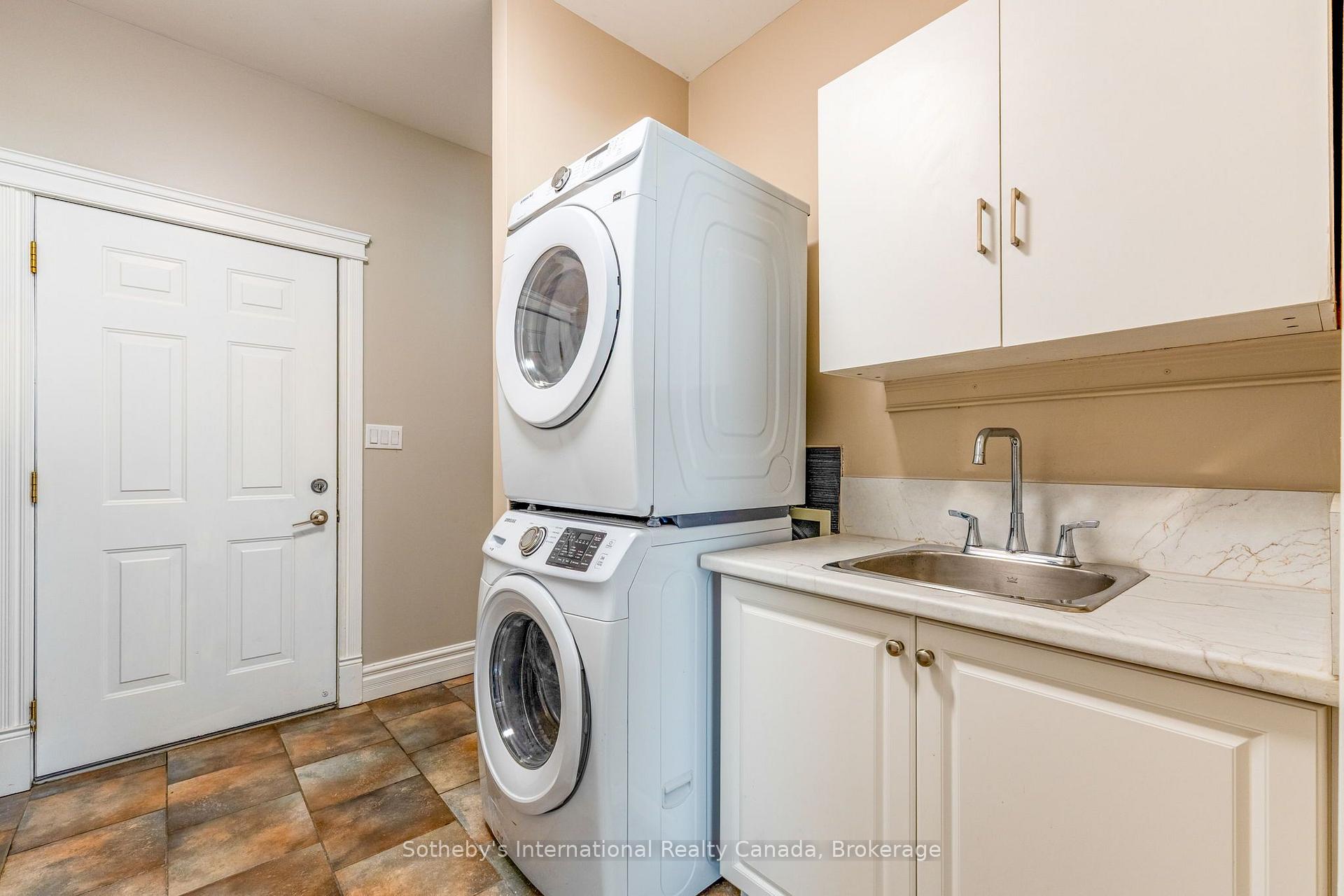 Photo 30 of 75 Edward Street E, Clearview, Creemore — HOMEH